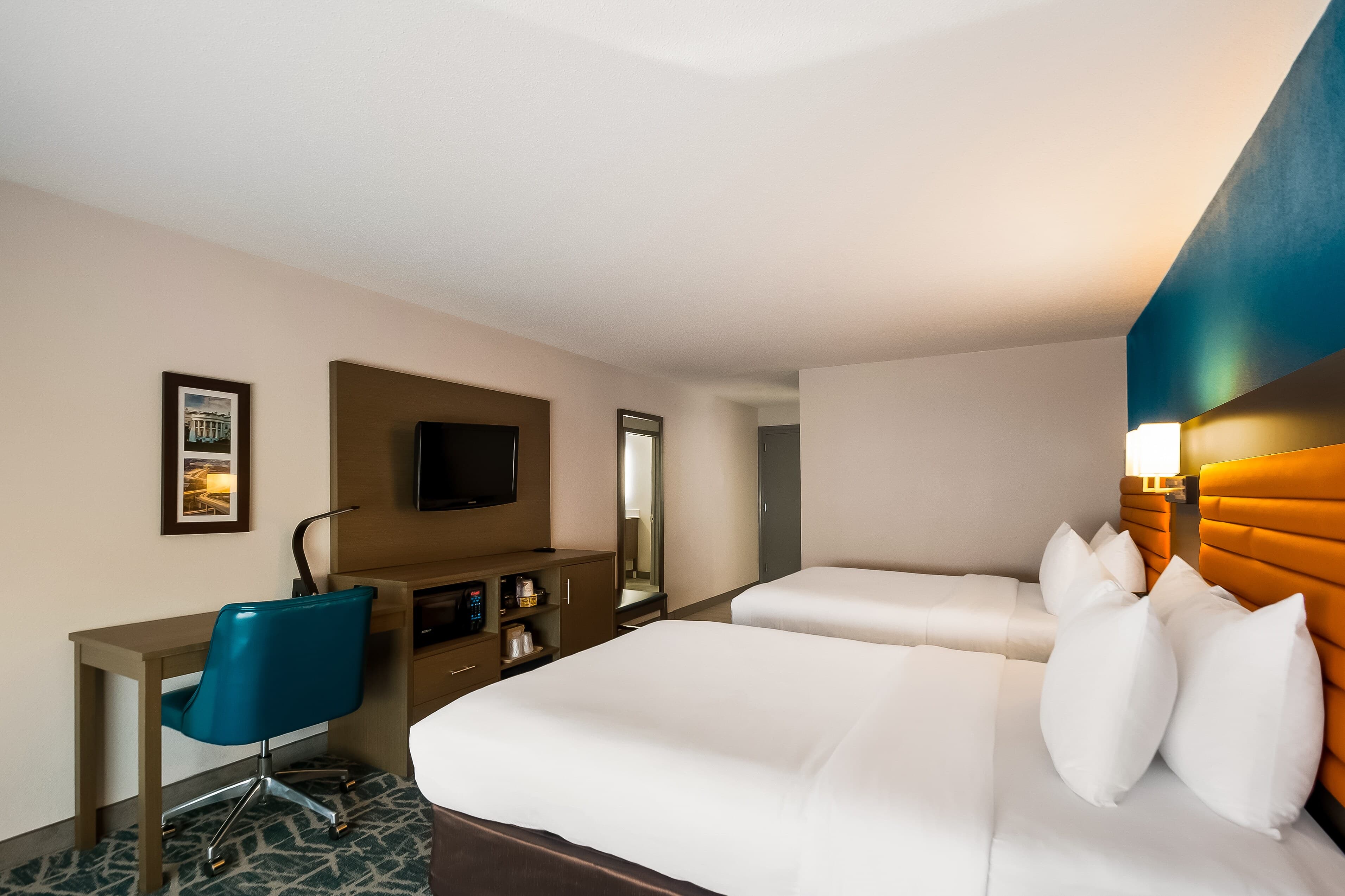 Comfort Inn Falls Church - Tysons Corner — 14