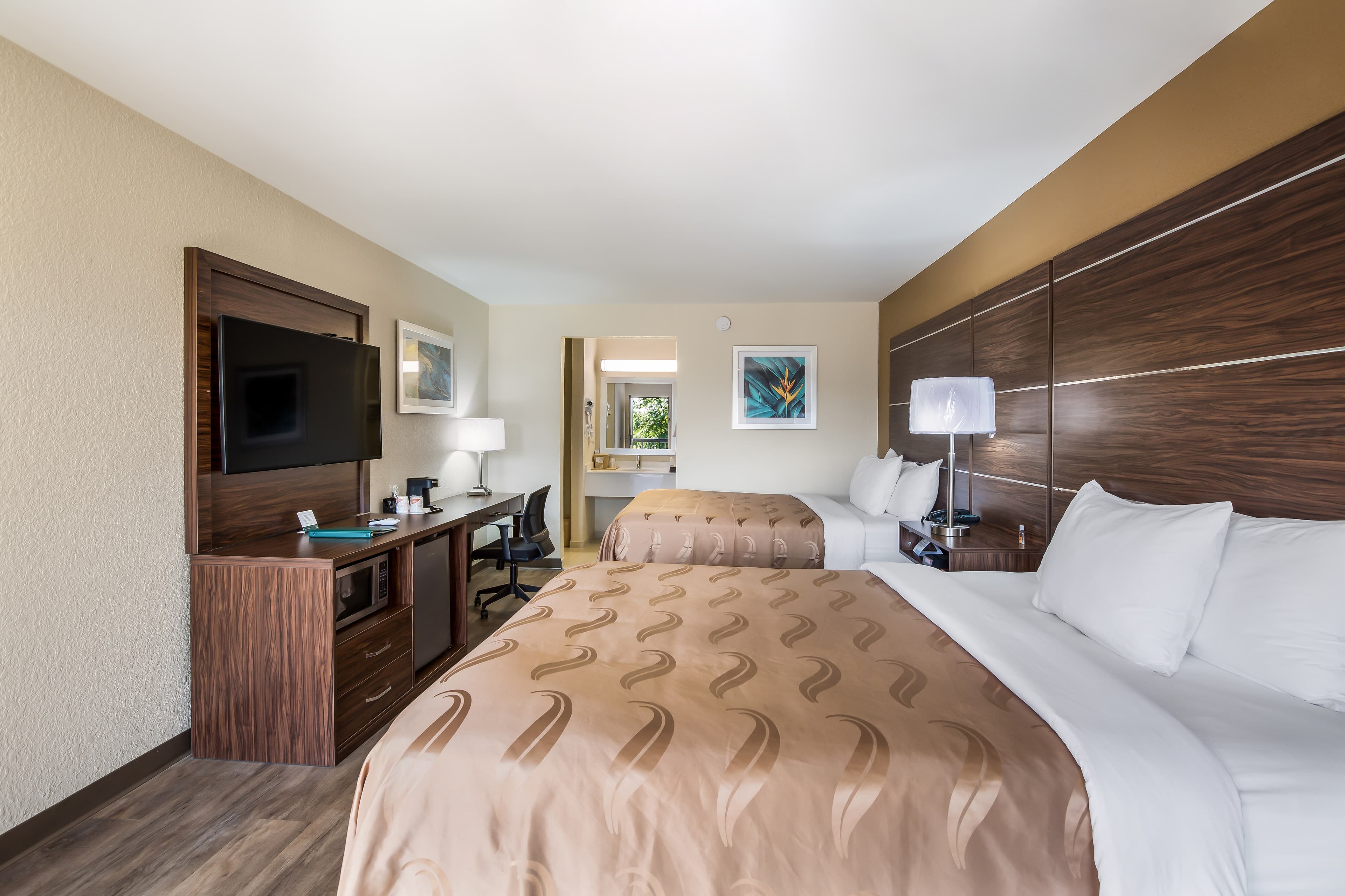 Quality Inn & Suites Suffolk West — 19