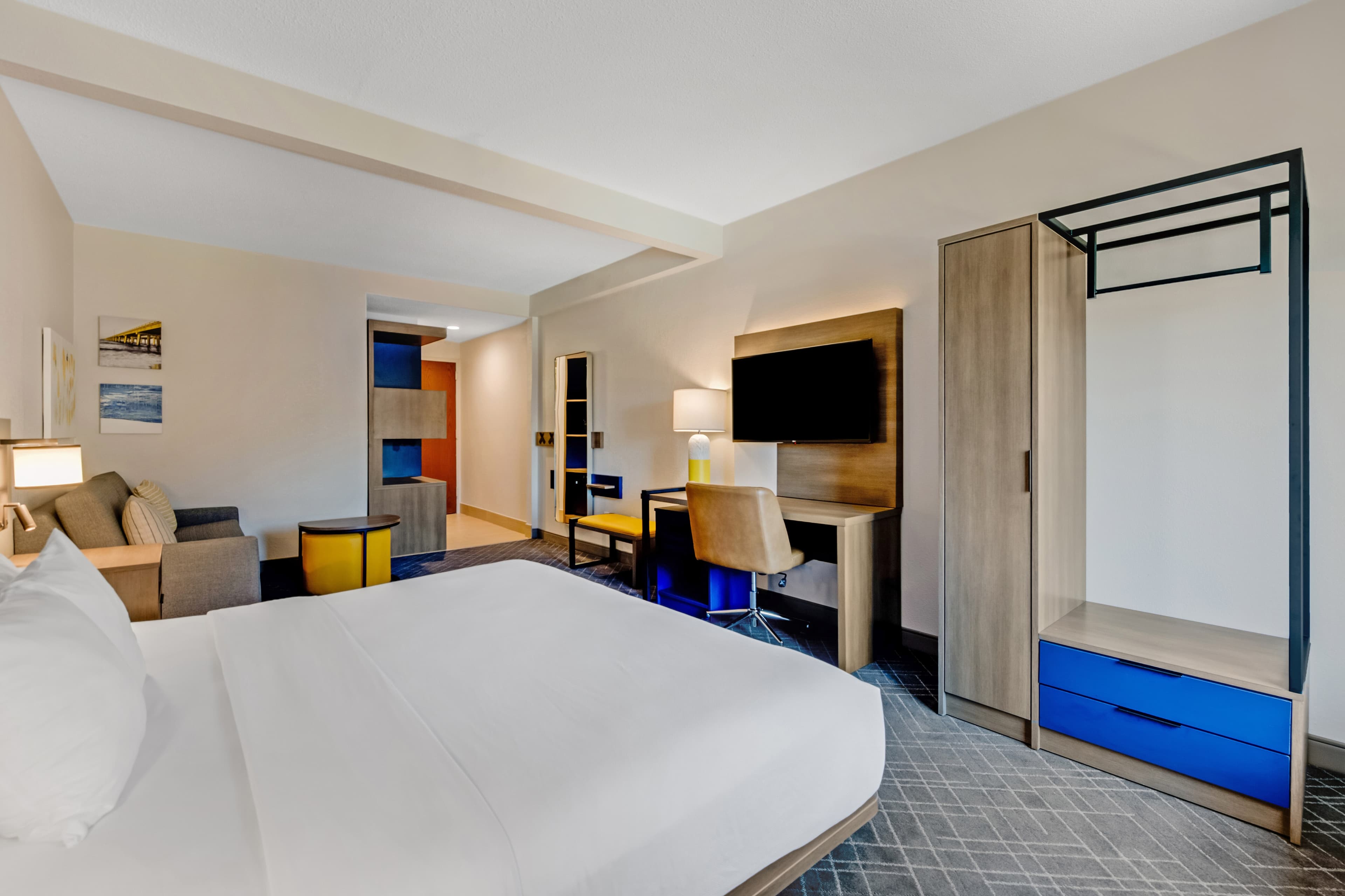 Comfort Suites Chesapeake - Norfolk - Image 2