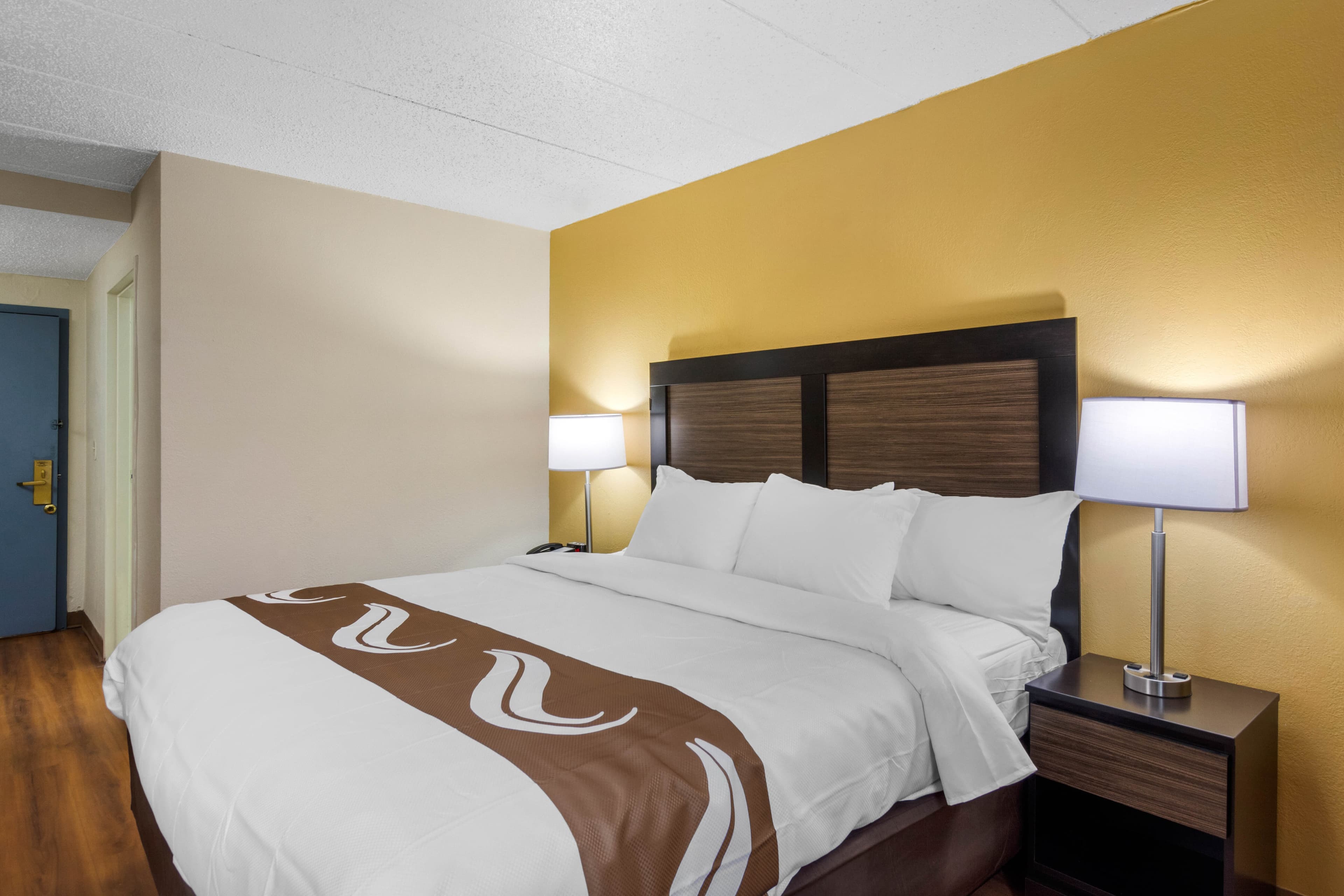 Quality Inn & Suites Ruther Glen - Image 4