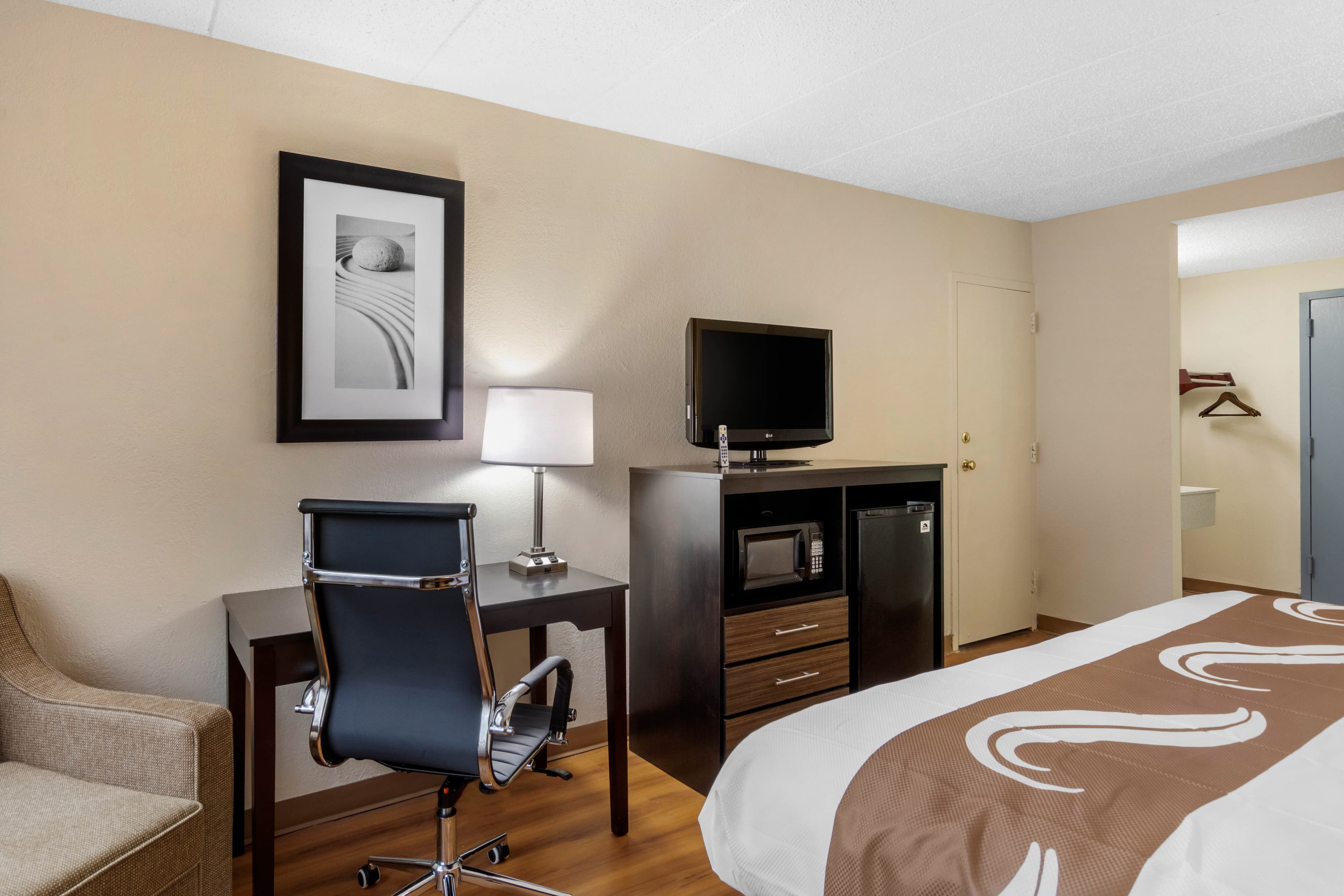 Quality Inn & Suites Ruther Glen - Image 5