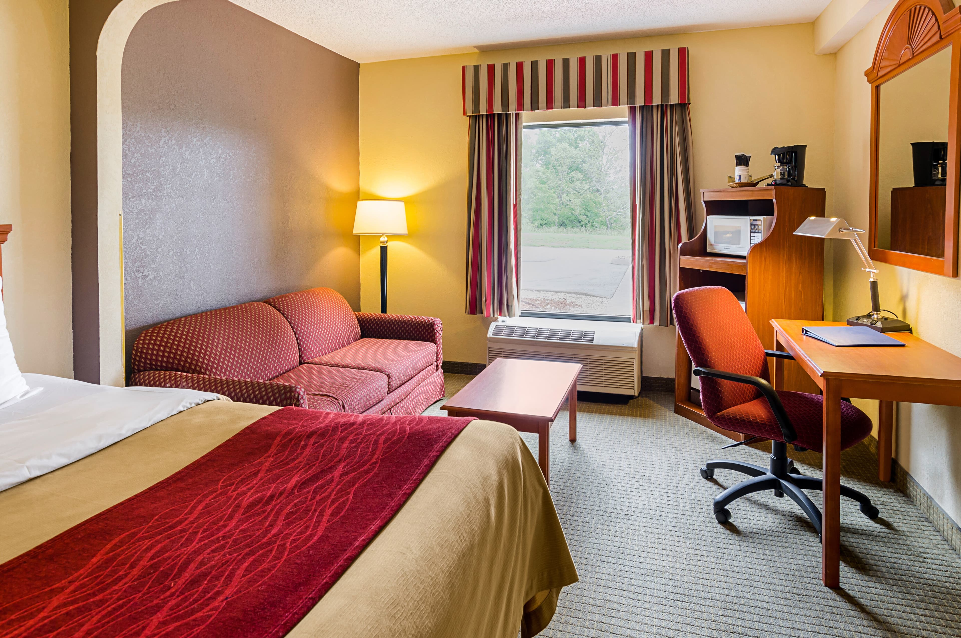 Quality Suites Altavista - Lynchburg South - Image 3