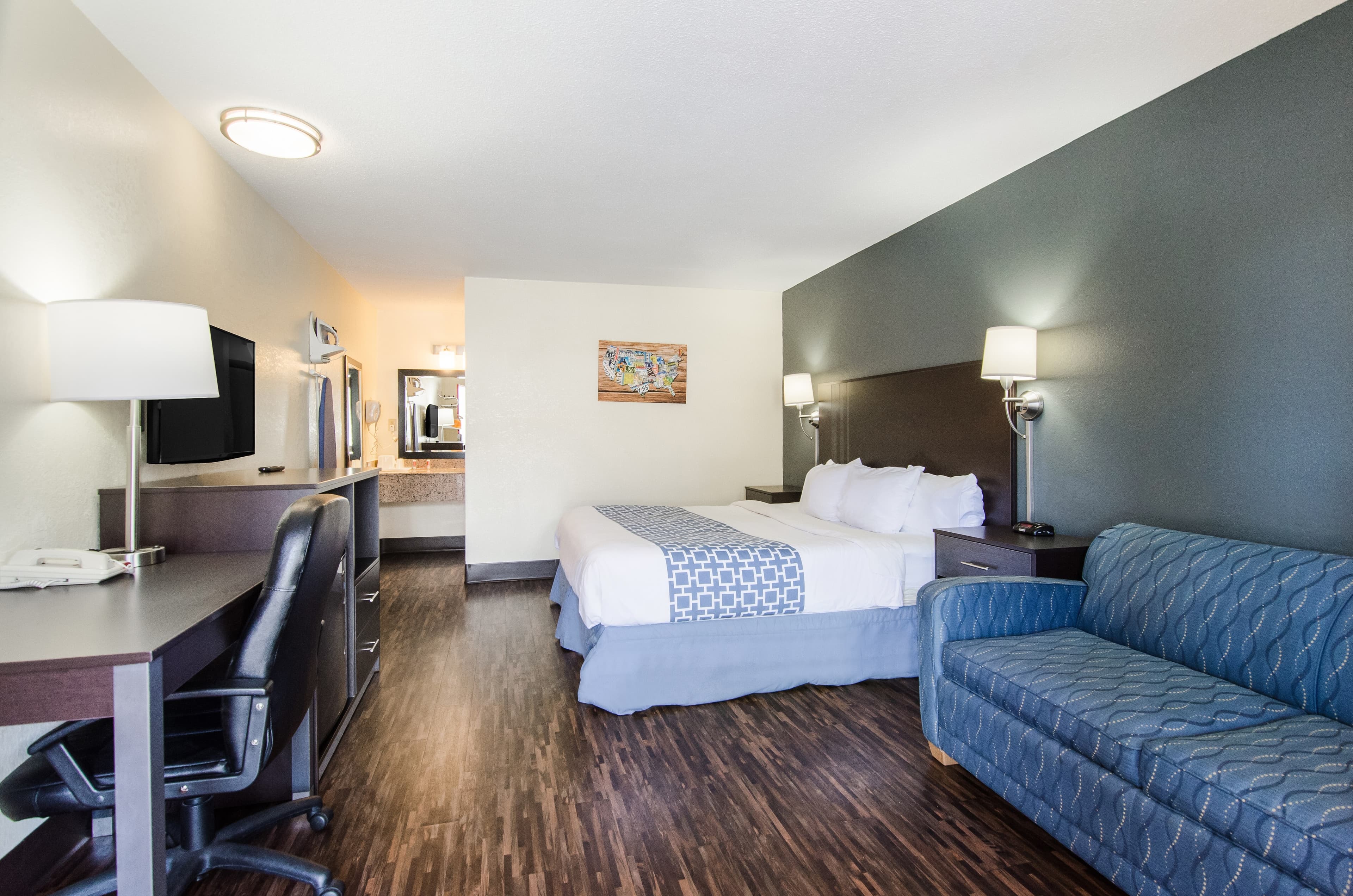 Econo Lodge Near Motor Speedway — 22