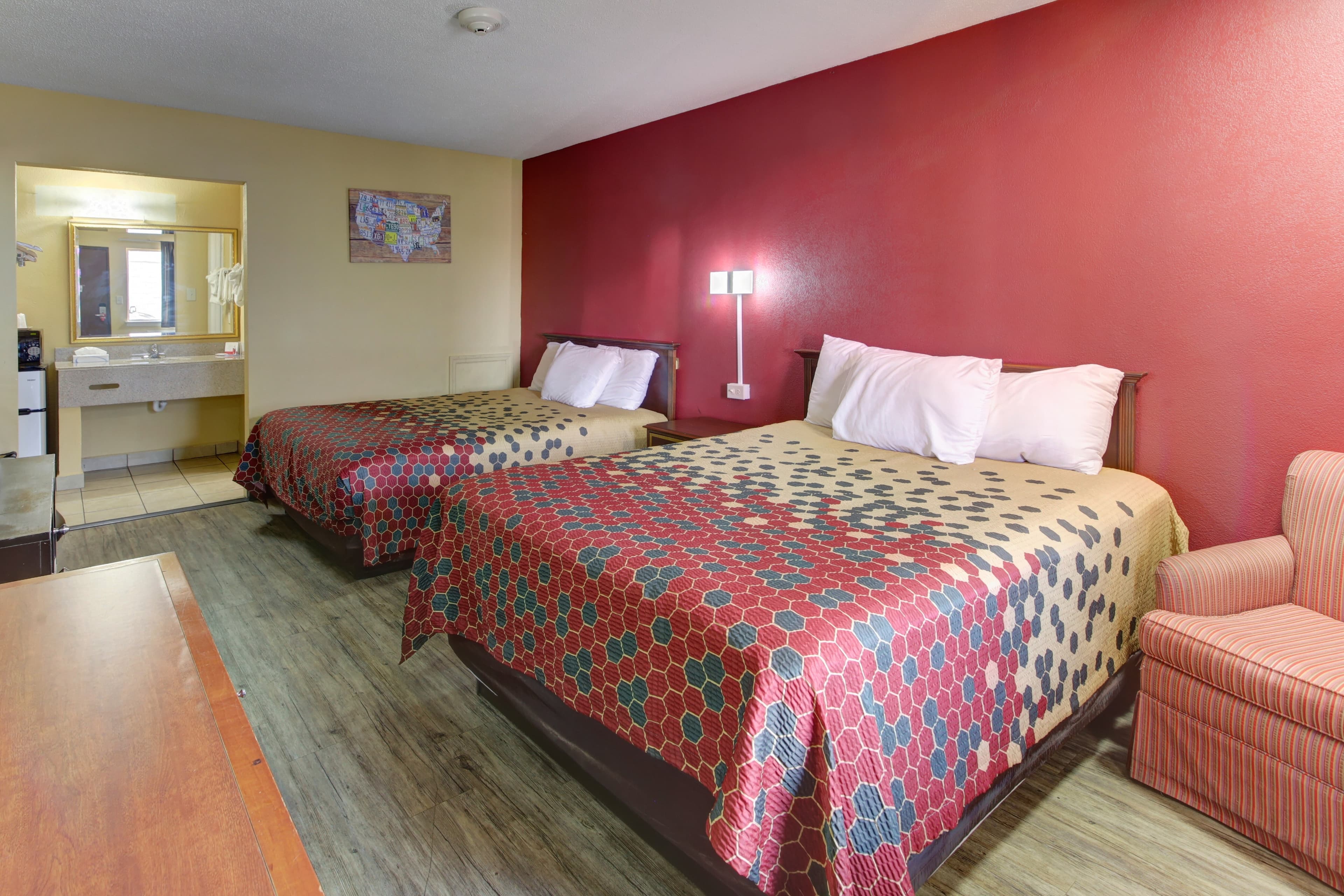 Econo Lodge Virginia Beach Town Center — 6