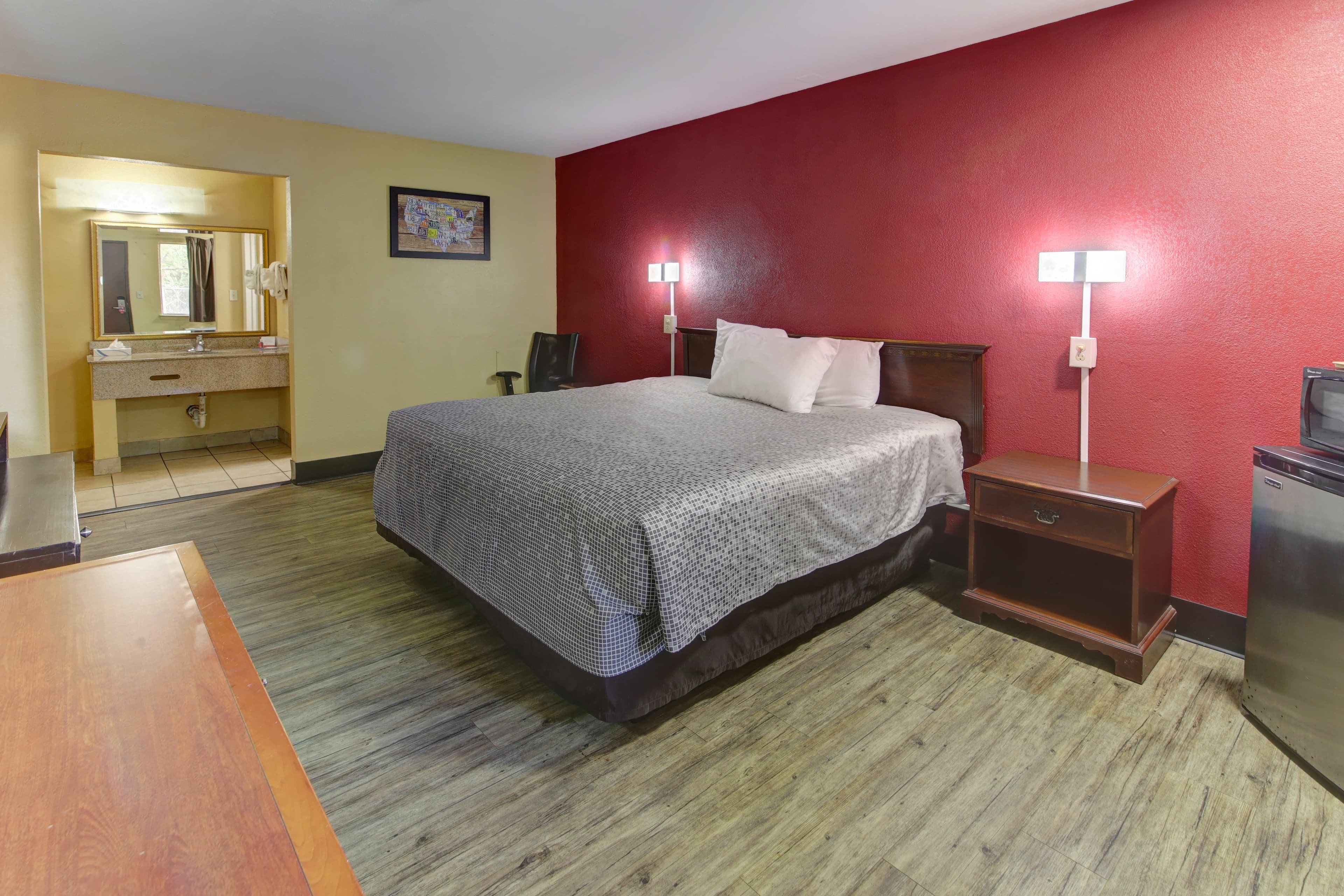 Econo Lodge Virginia Beach Town Center — 21