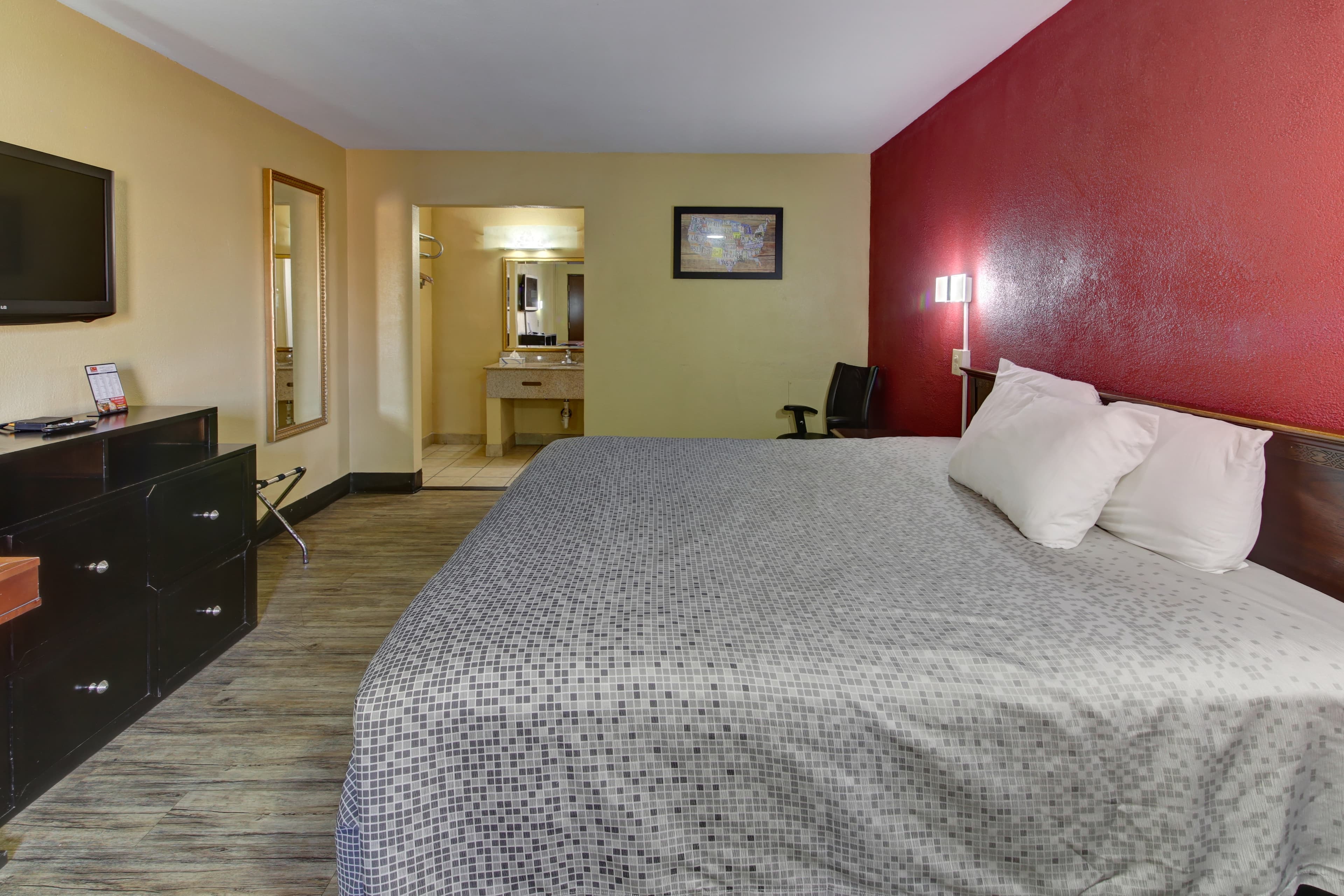 Econo Lodge Virginia Beach Town Center — 22