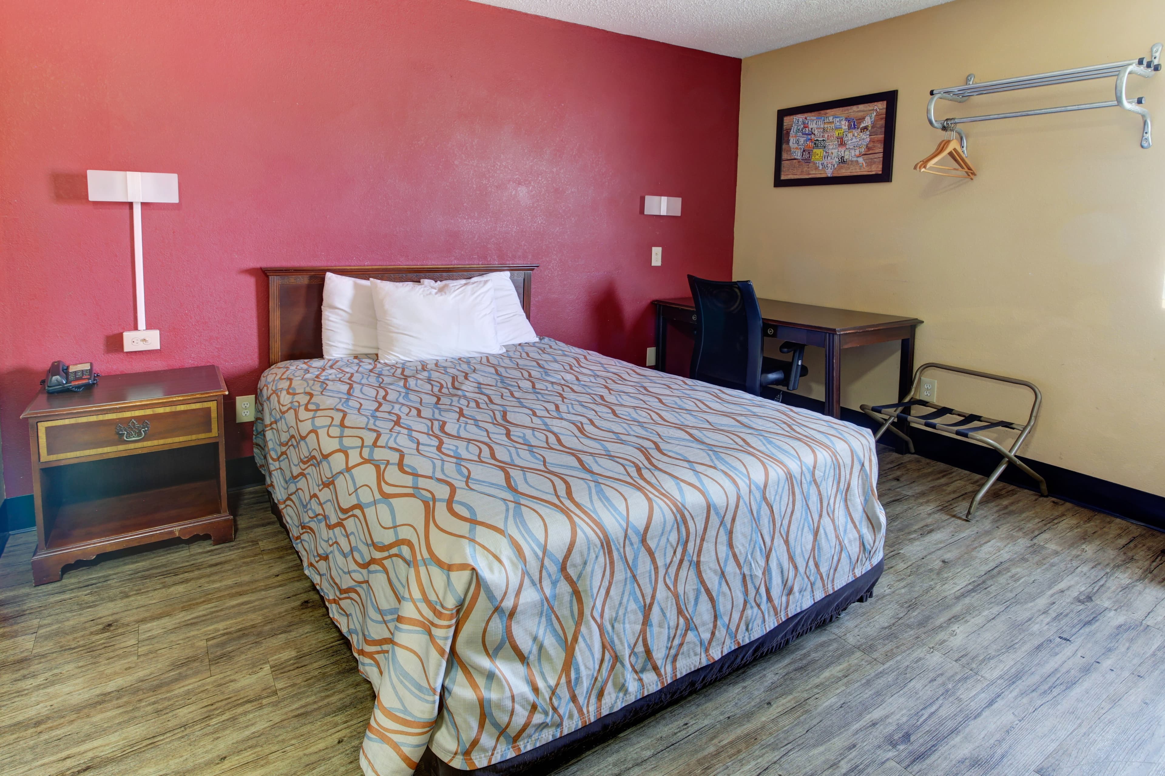 Econo Lodge Virginia Beach Town Center - Image 5