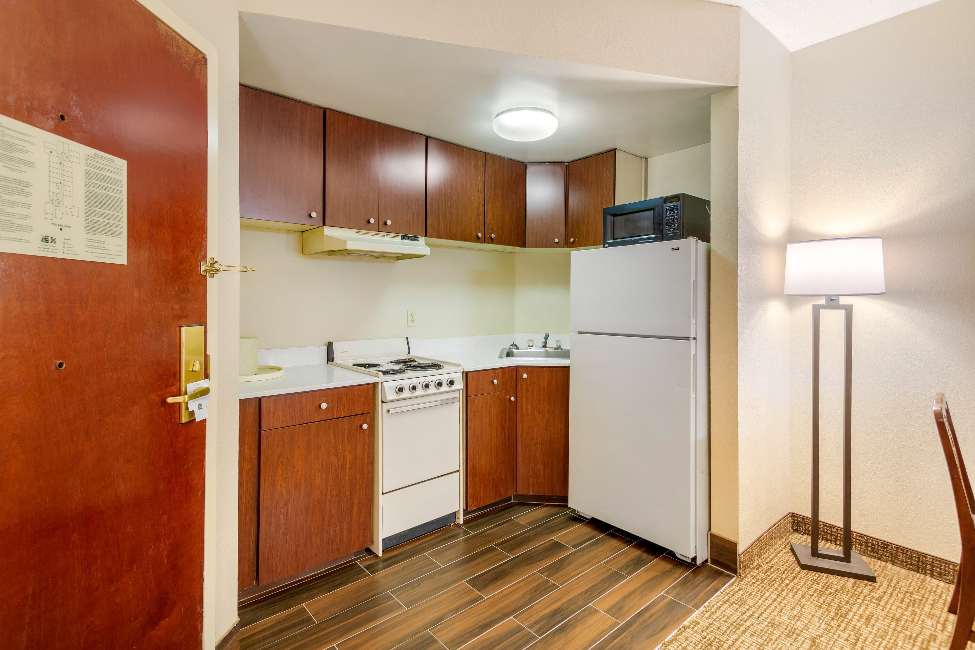 Quality Inn & Suites Olde Town - Image 4