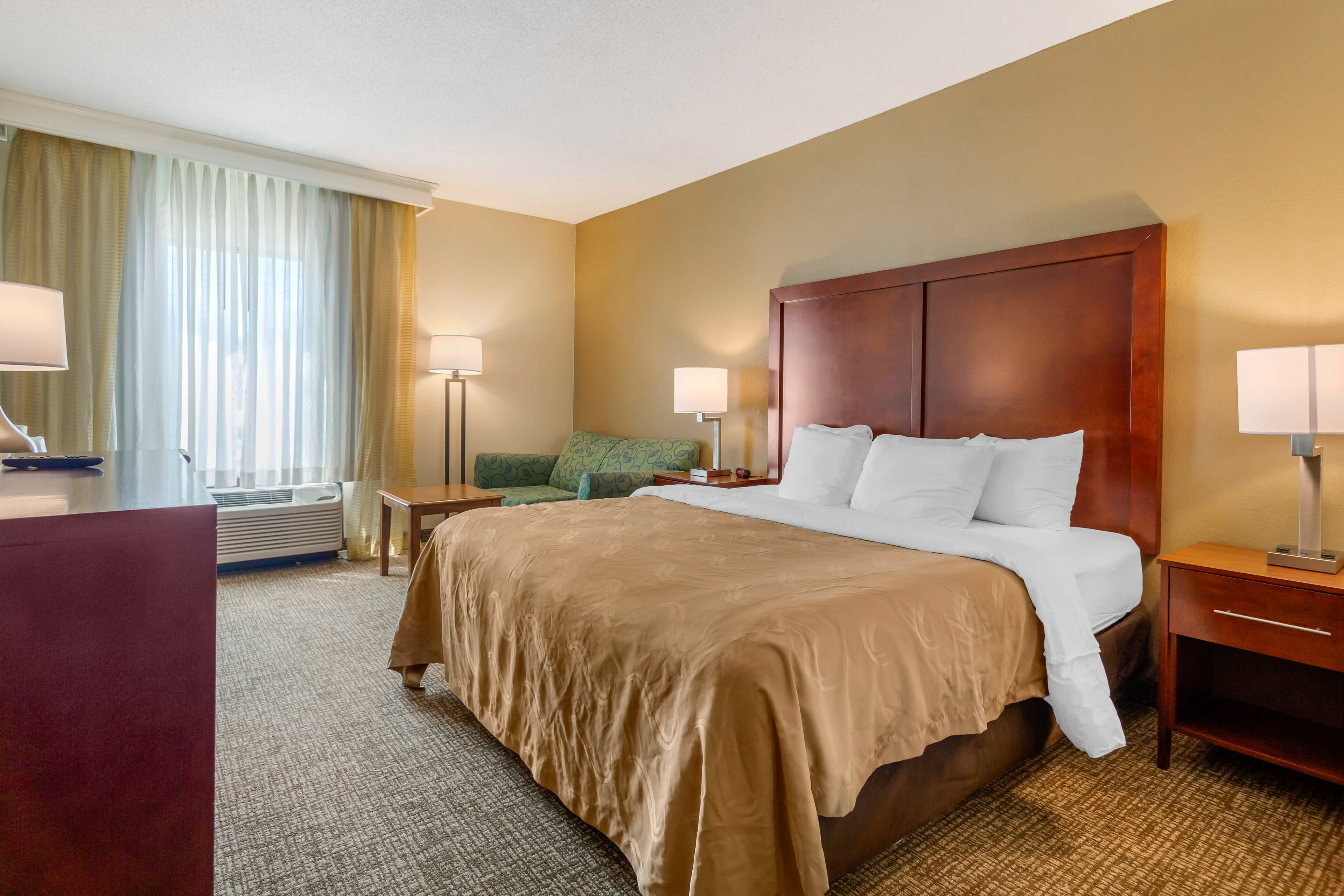 Quality Inn & Suites Olde Town — 12