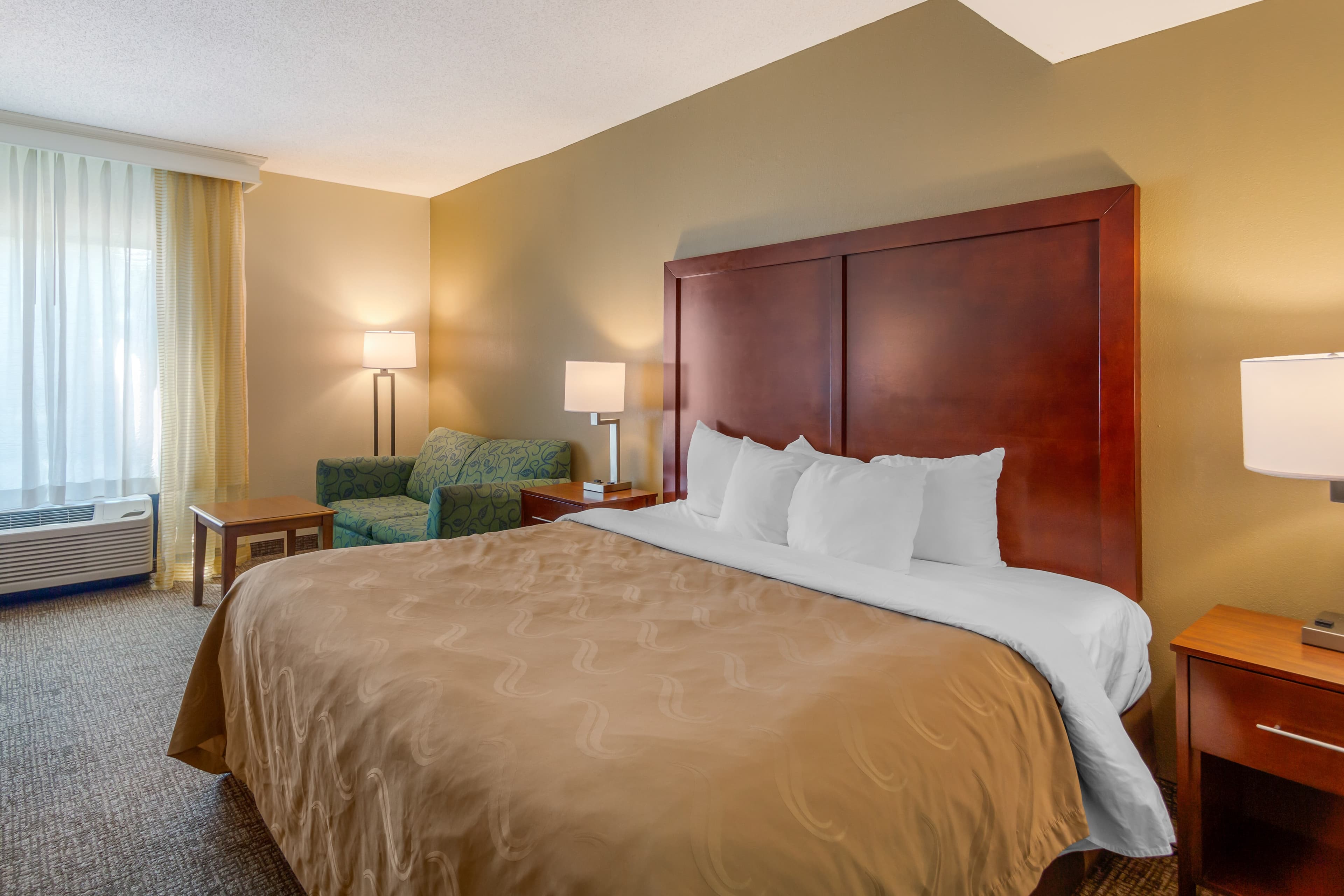 Quality Inn & Suites Olde Town — 32