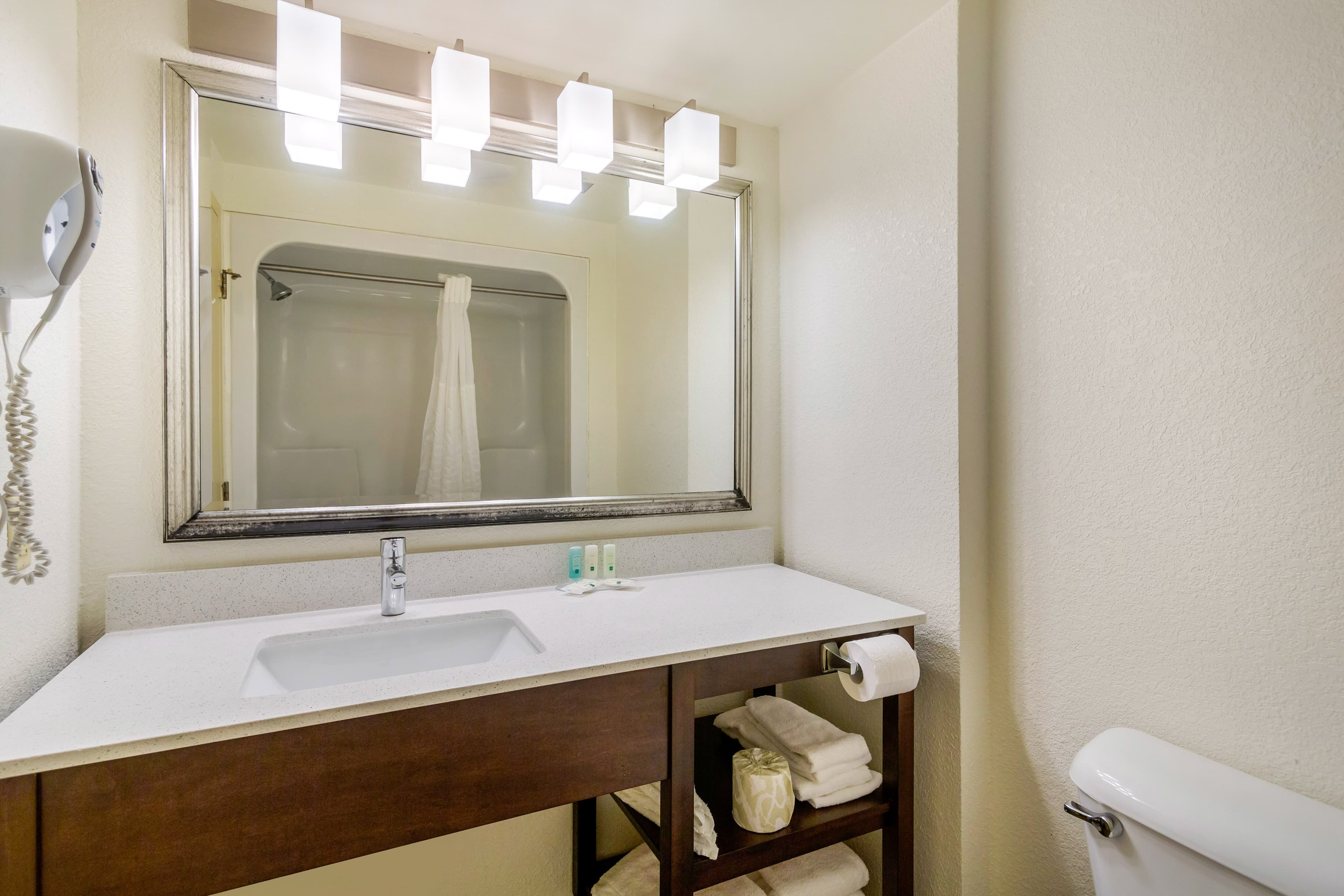 Quality Inn & Suites Olde Town — 38