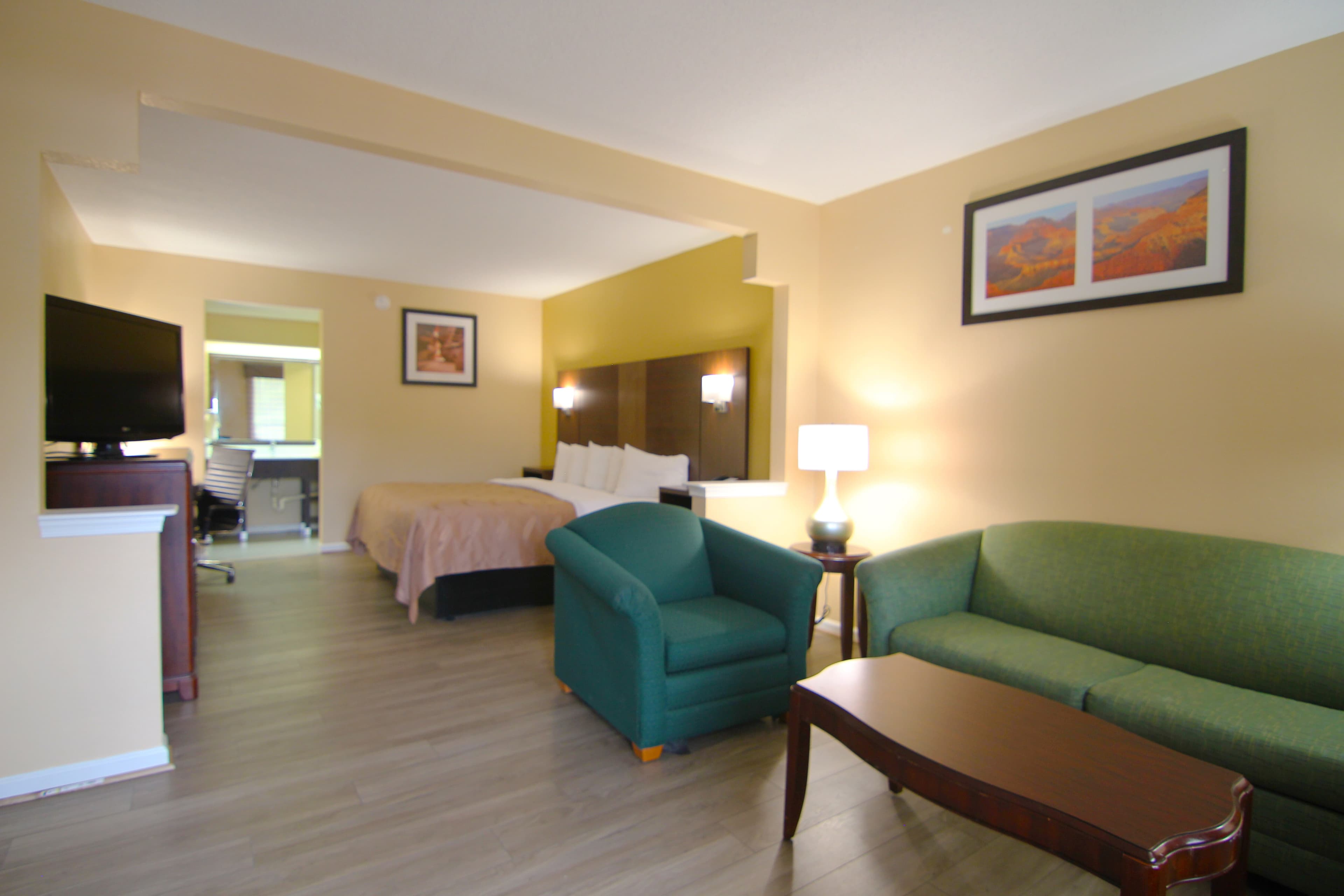 Quality Inn & Suites Franklin — 18