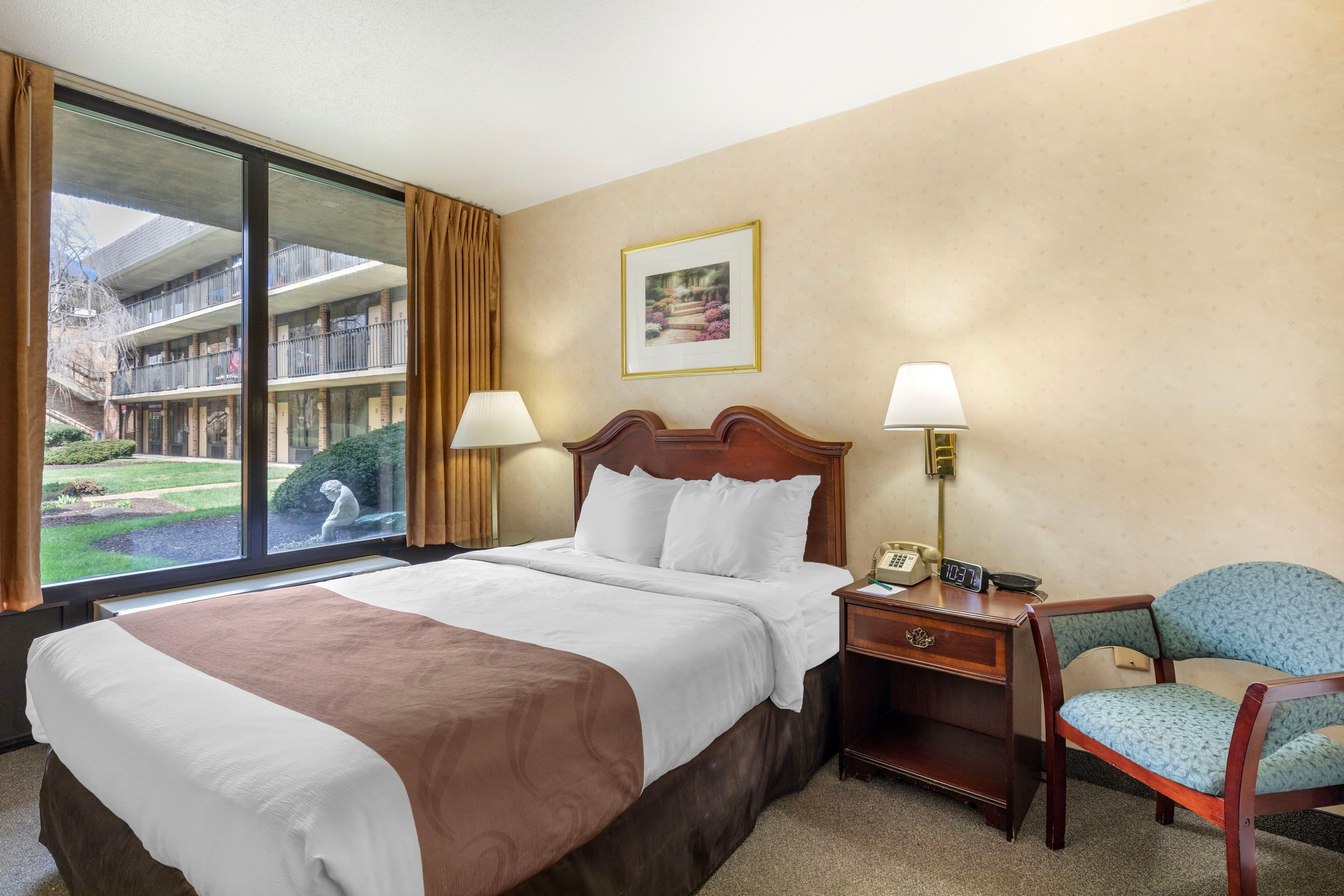 Quality Inn Vienna - Tysons Corner - Image 4