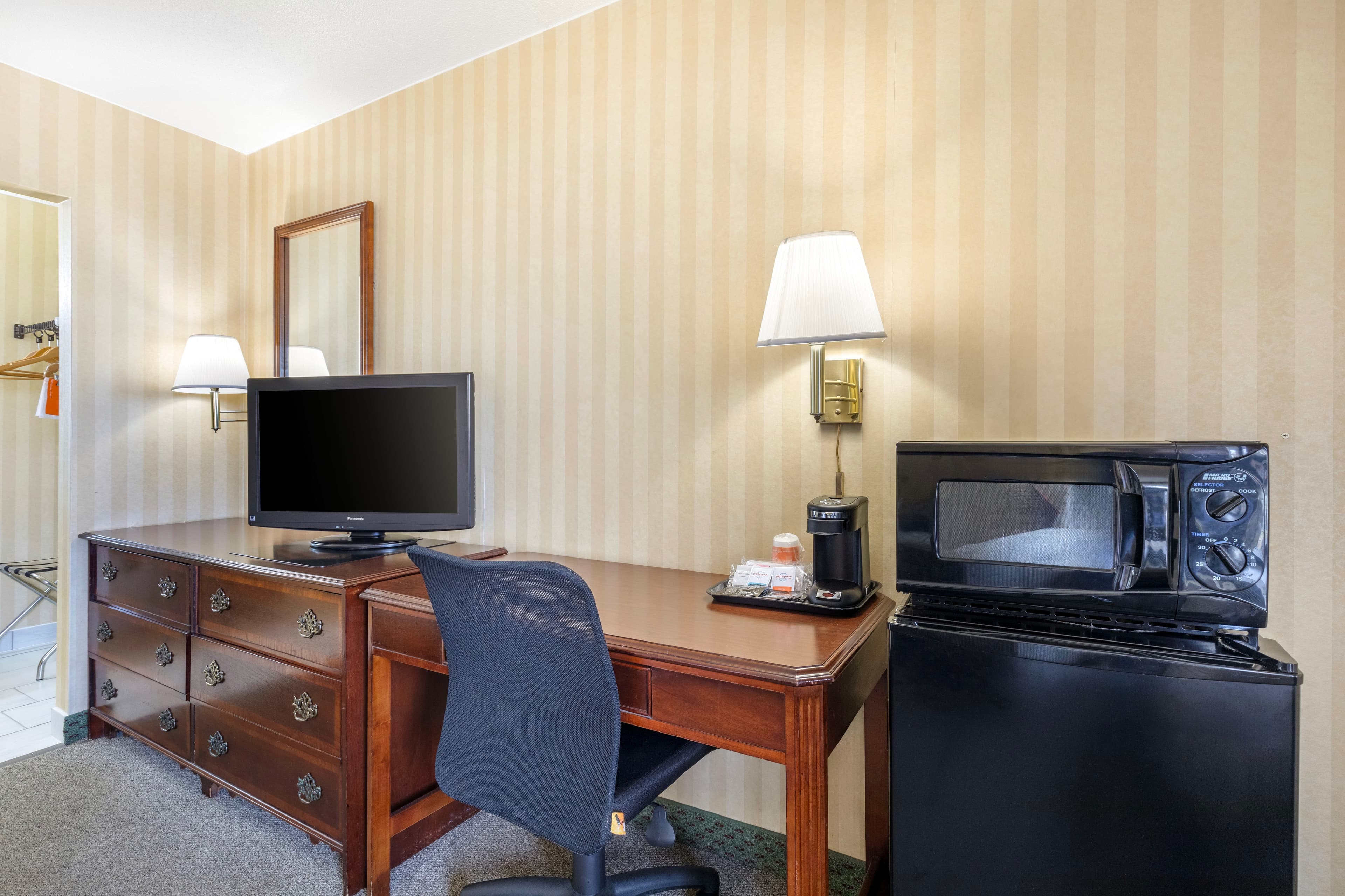 Quality Inn Vienna - Tysons Corner — 11