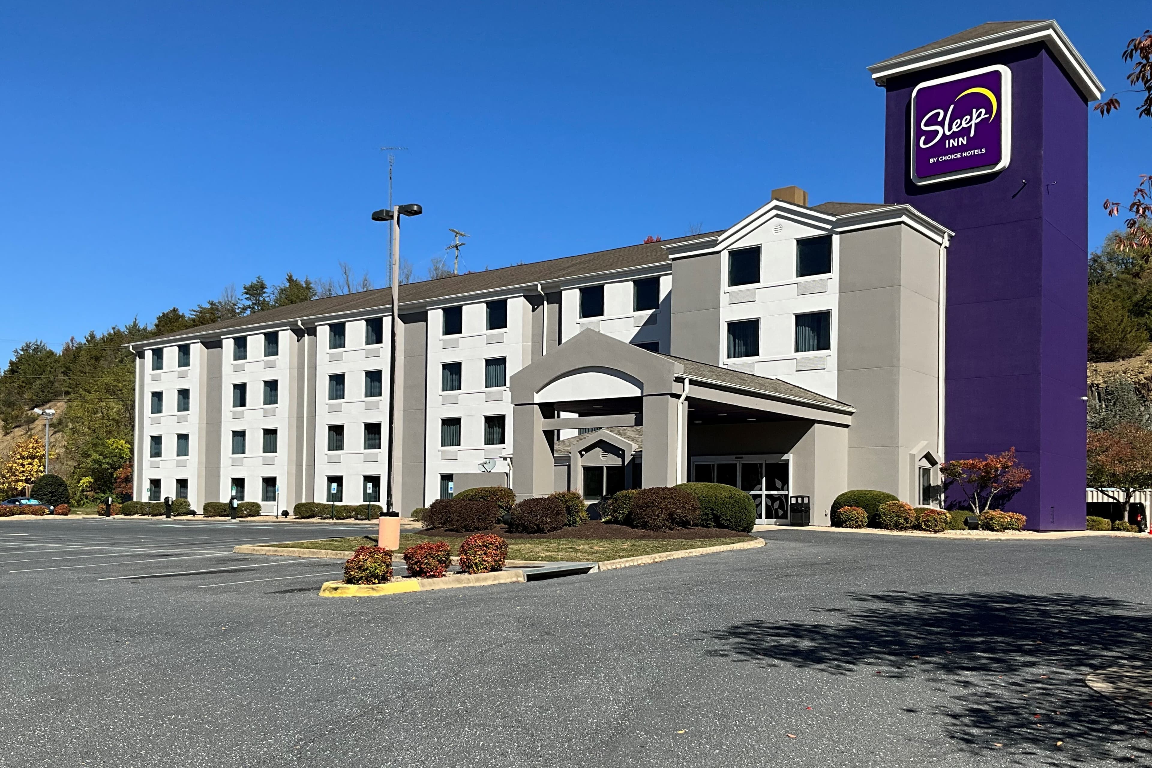 Sleep Inn Staunton - Image 1