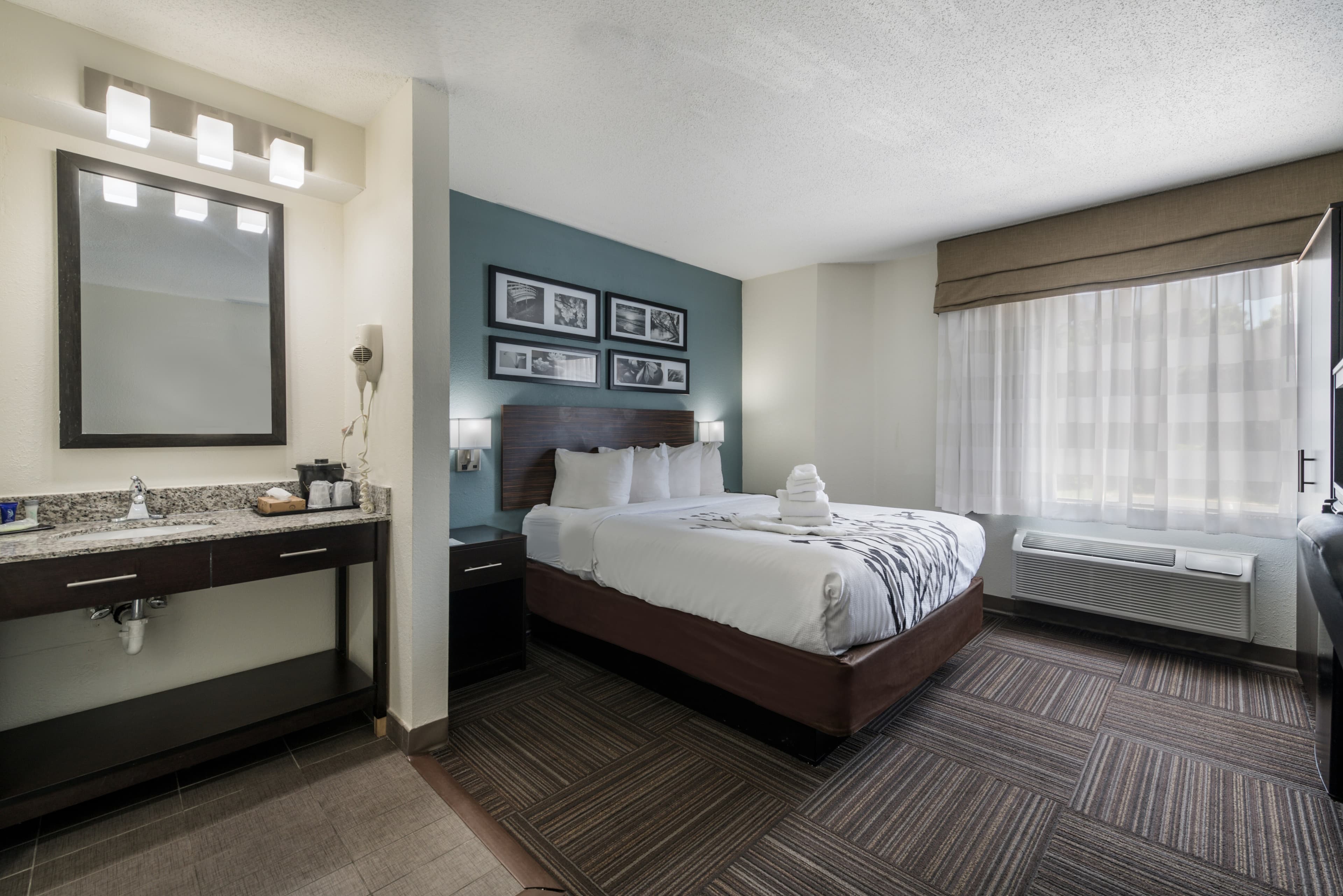 Sleep Inn & Suites Chesapeake - Portsmouth — 13