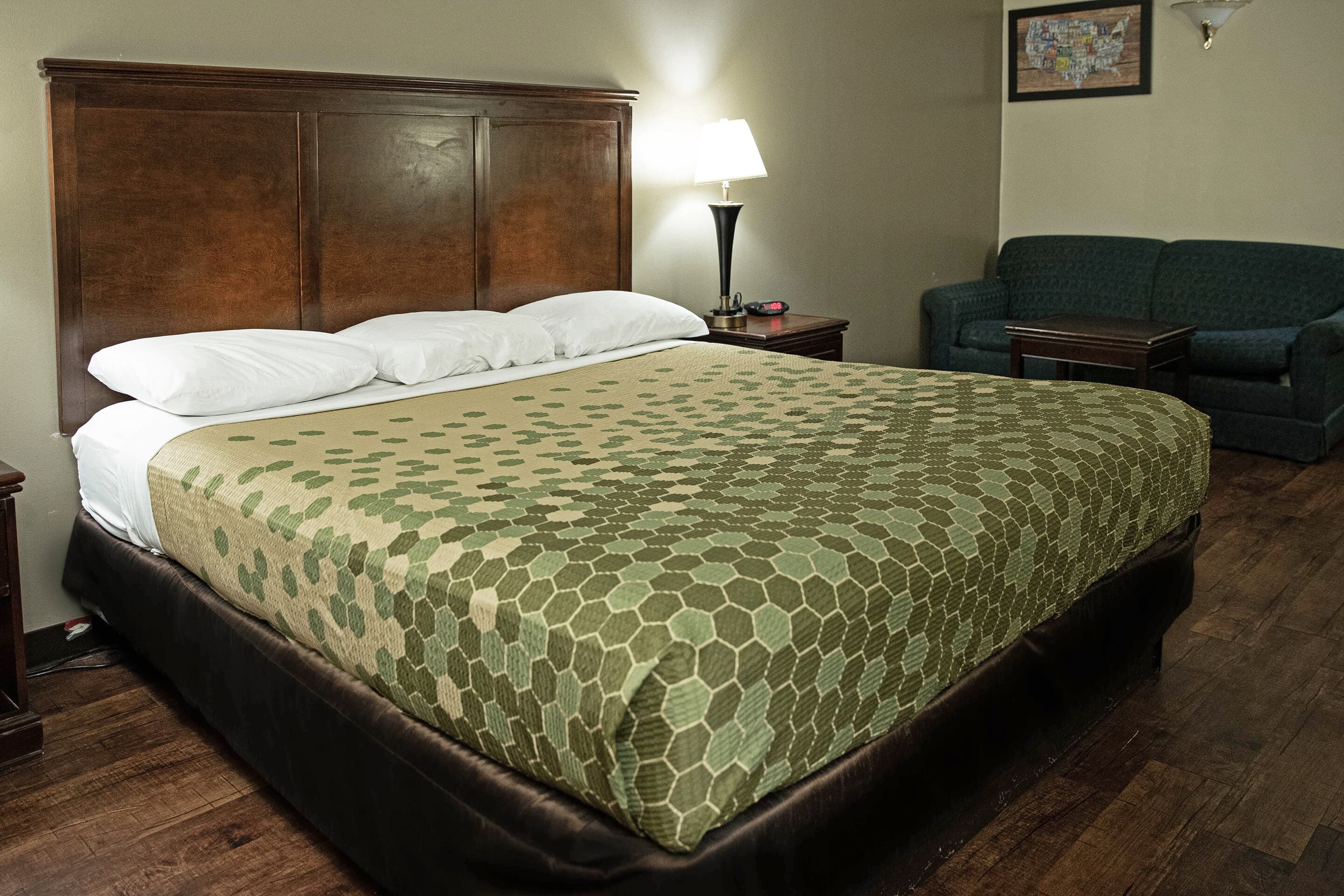 Econo Lodge Hopewell Near Fort Lee I-295 - Image 3