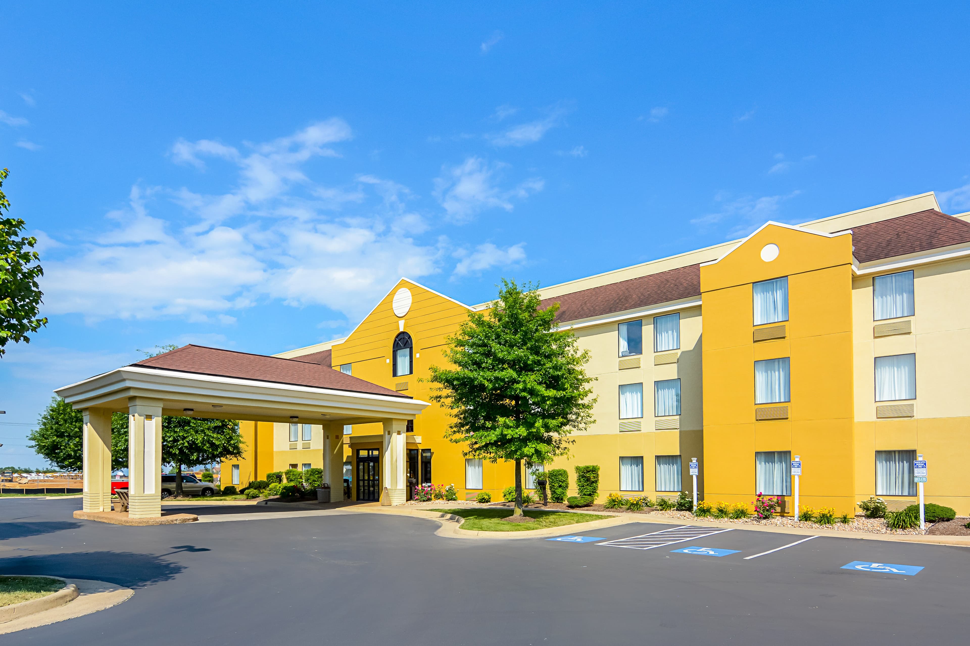 Comfort Inn Woodstock Shenandoah - Image 1