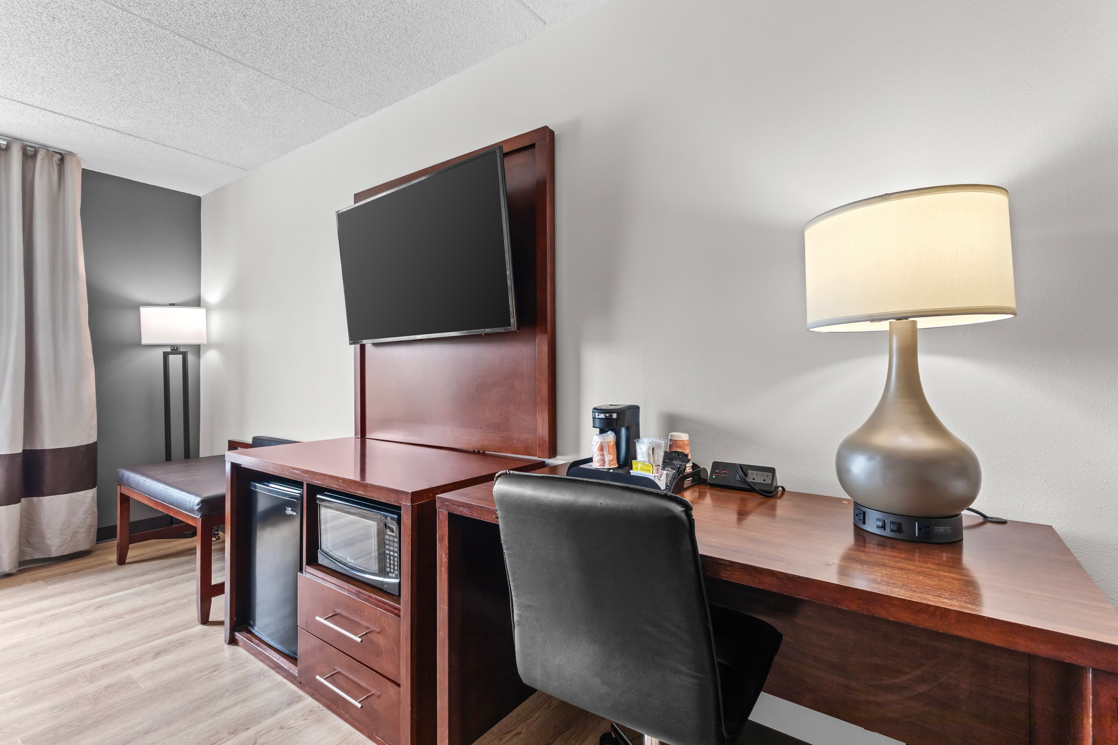 Comfort Suites Manassas Battlefield Park — 8