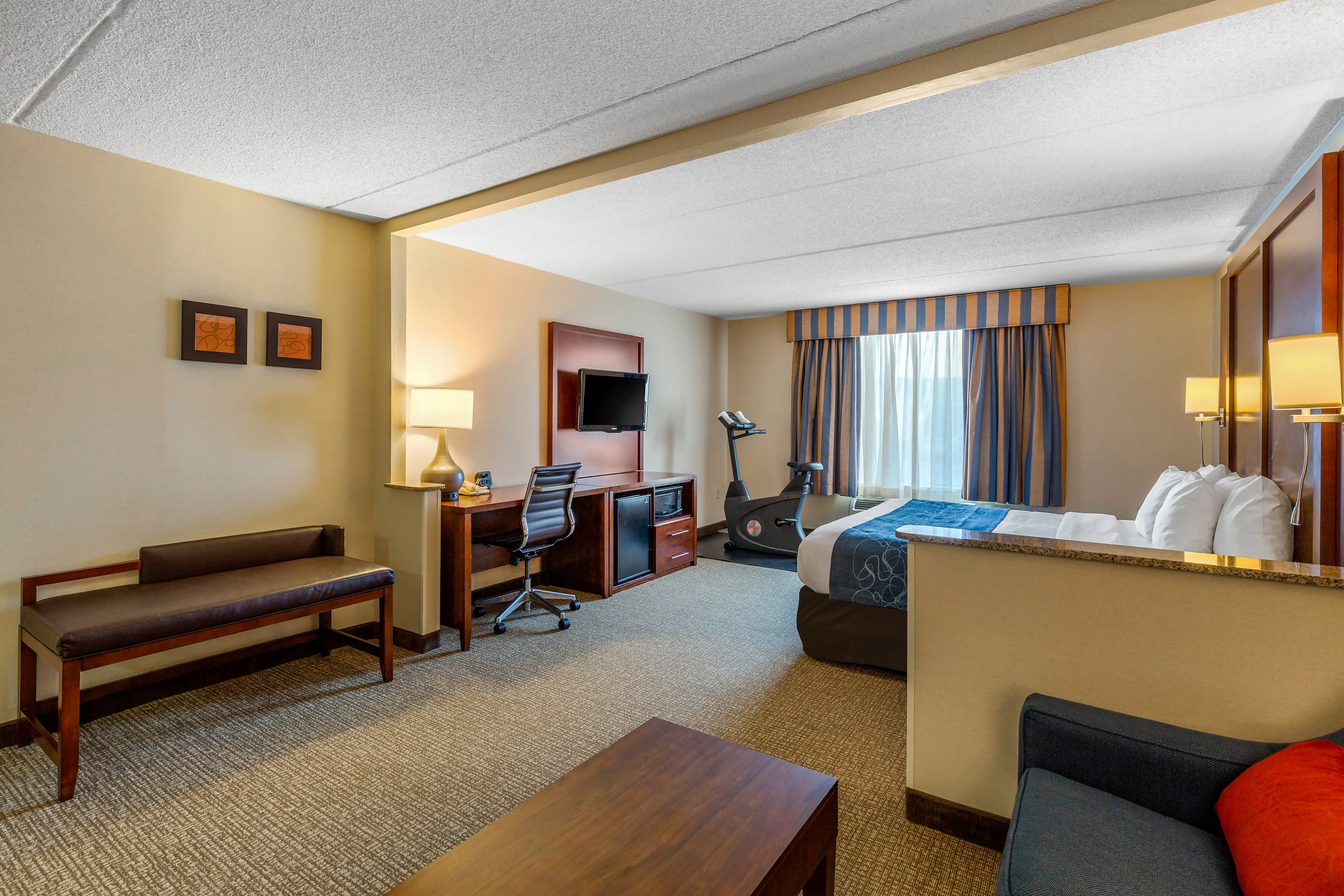 Comfort Suites Manassas Battlefield Park — 17