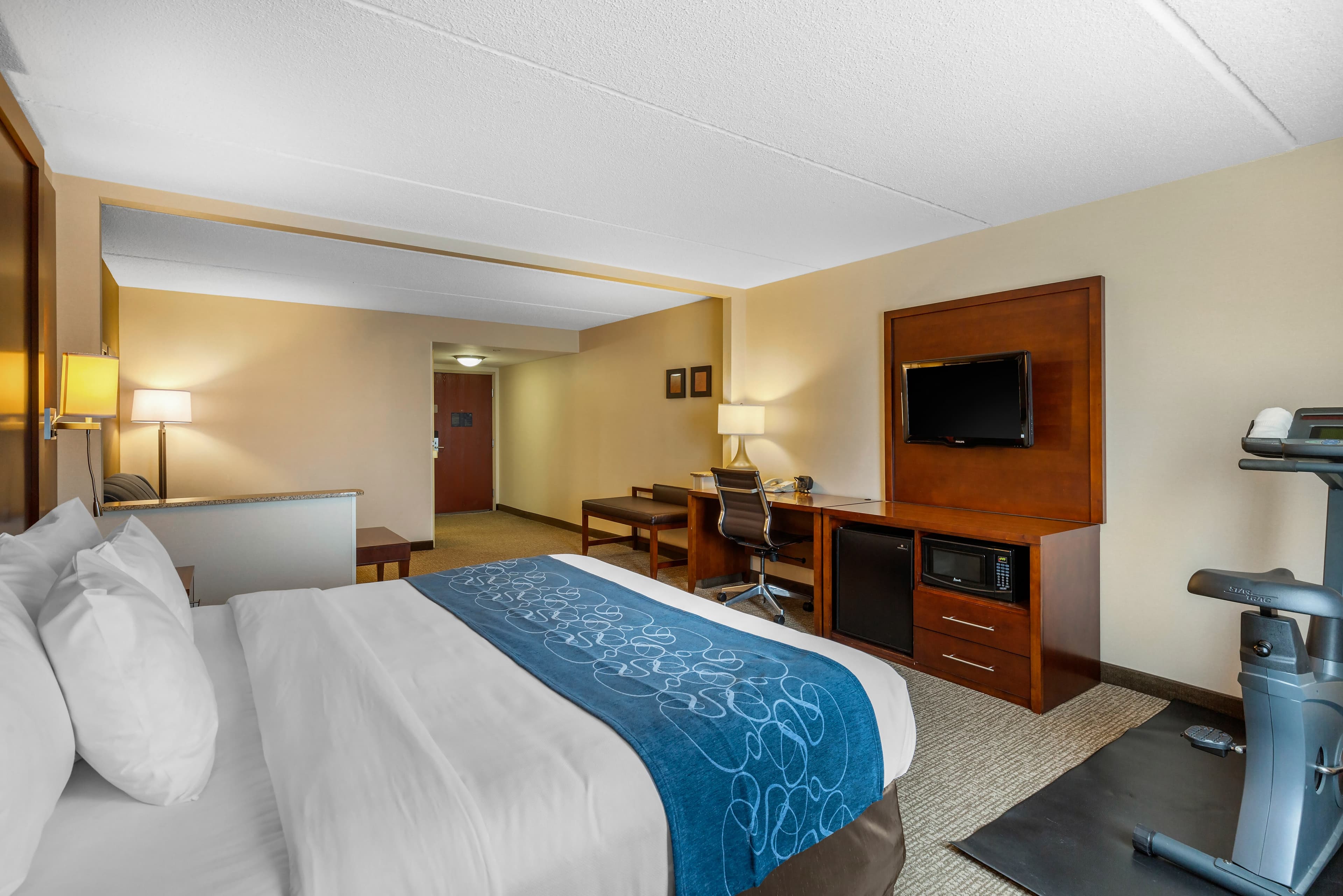 Comfort Suites Manassas Battlefield Park — 18