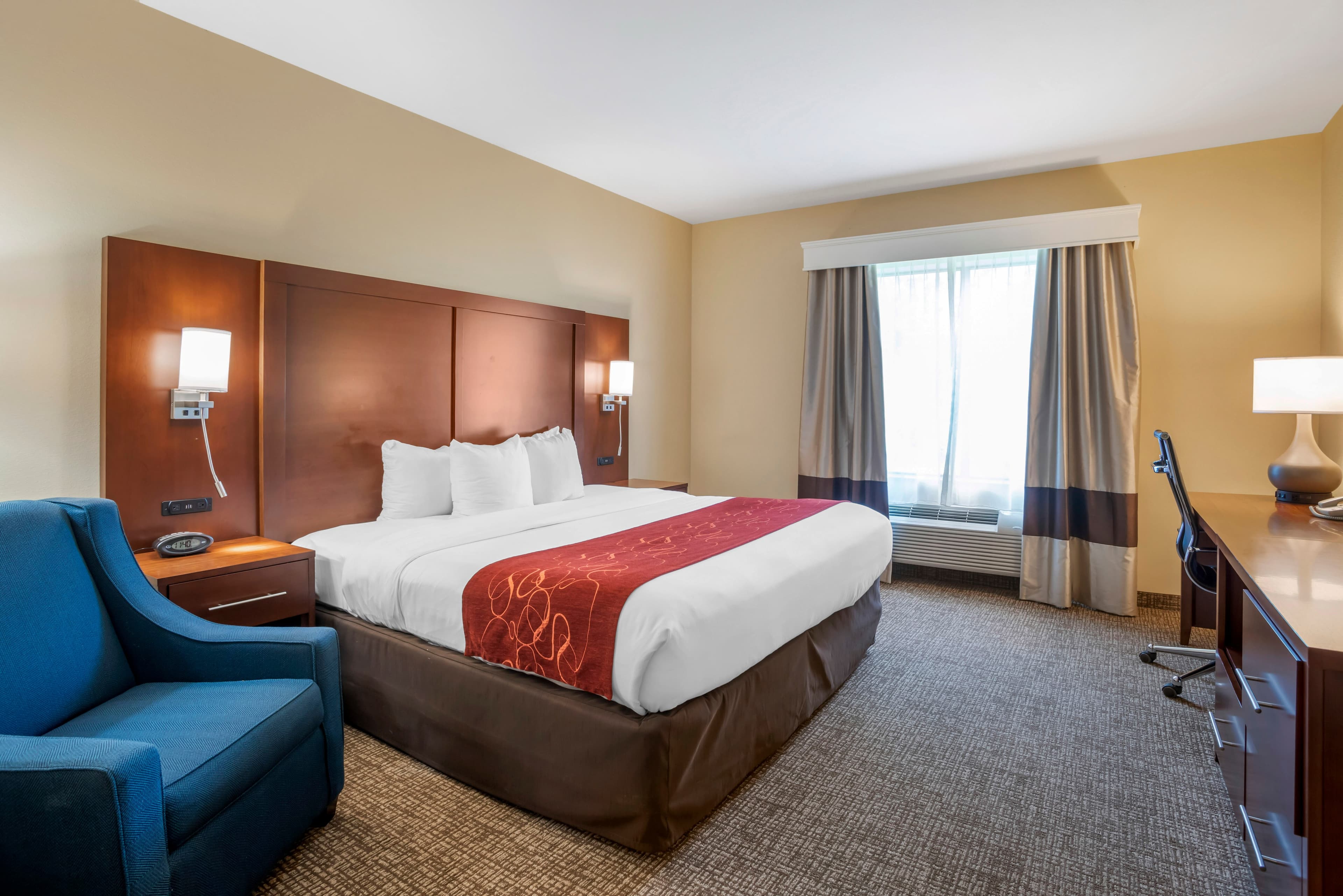 Comfort Suites Fredericksburg North - Image 2