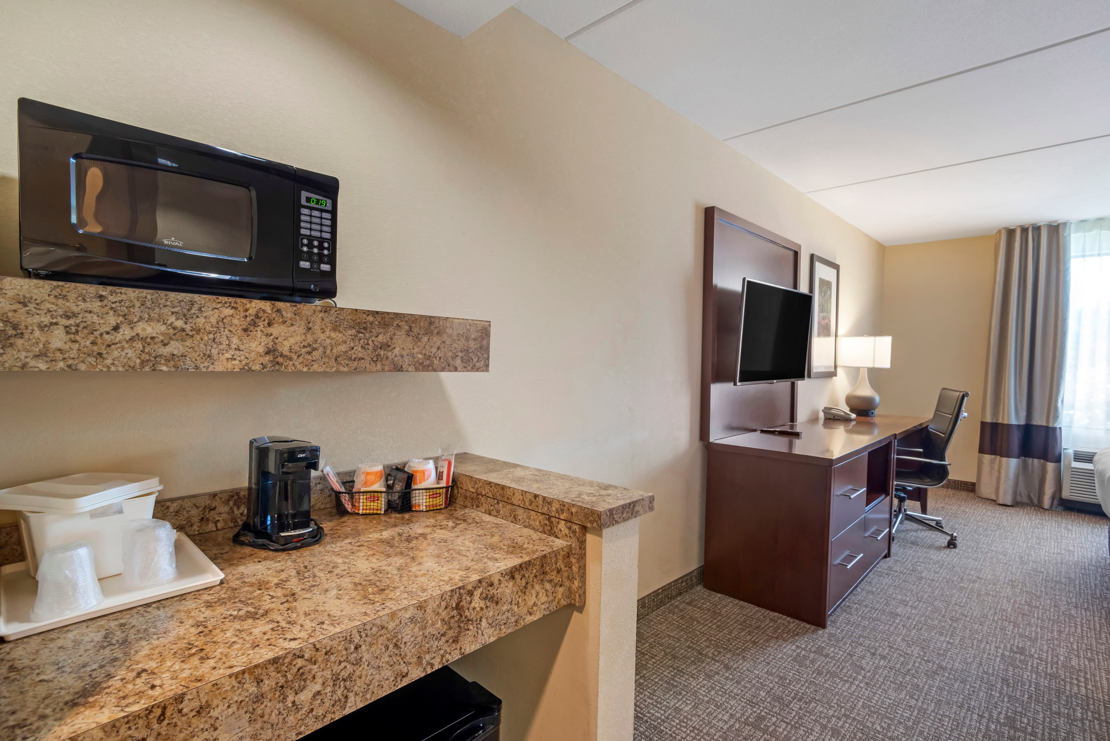 Comfort Suites Fredericksburg North — 21