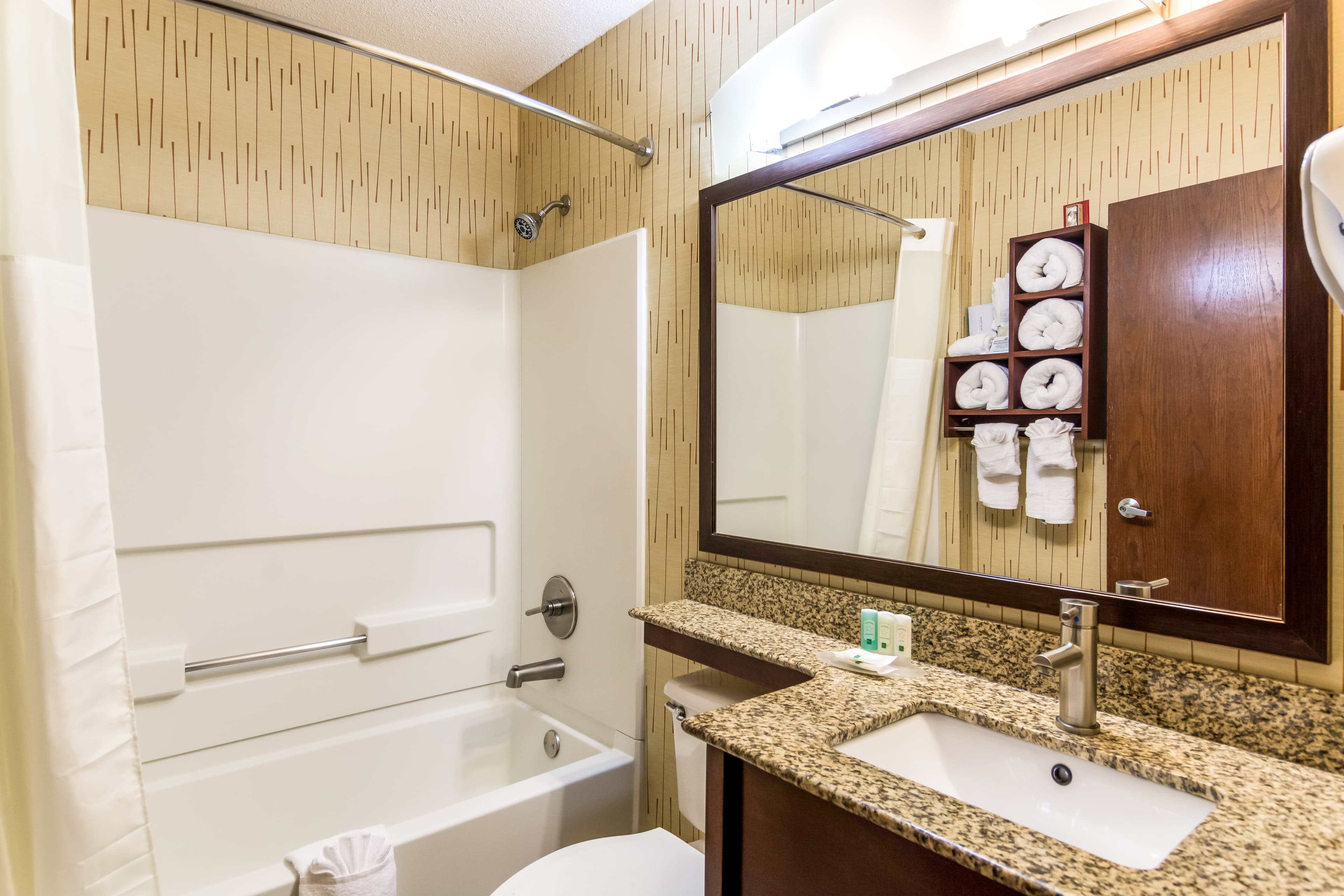 Quality Inn Chester - South Richmond — 9