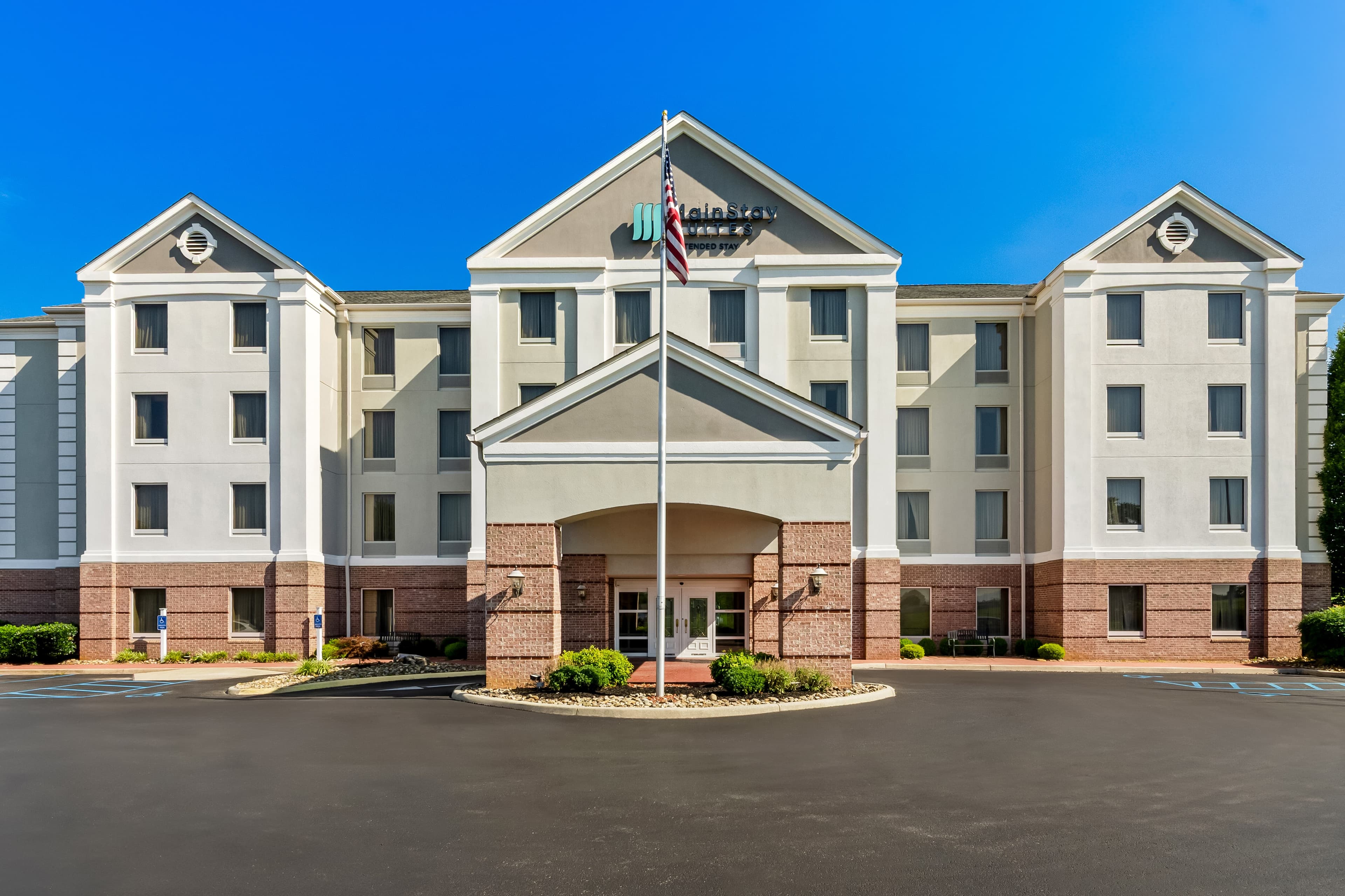 MainStay Suites Roanoke Airport - Image 1
