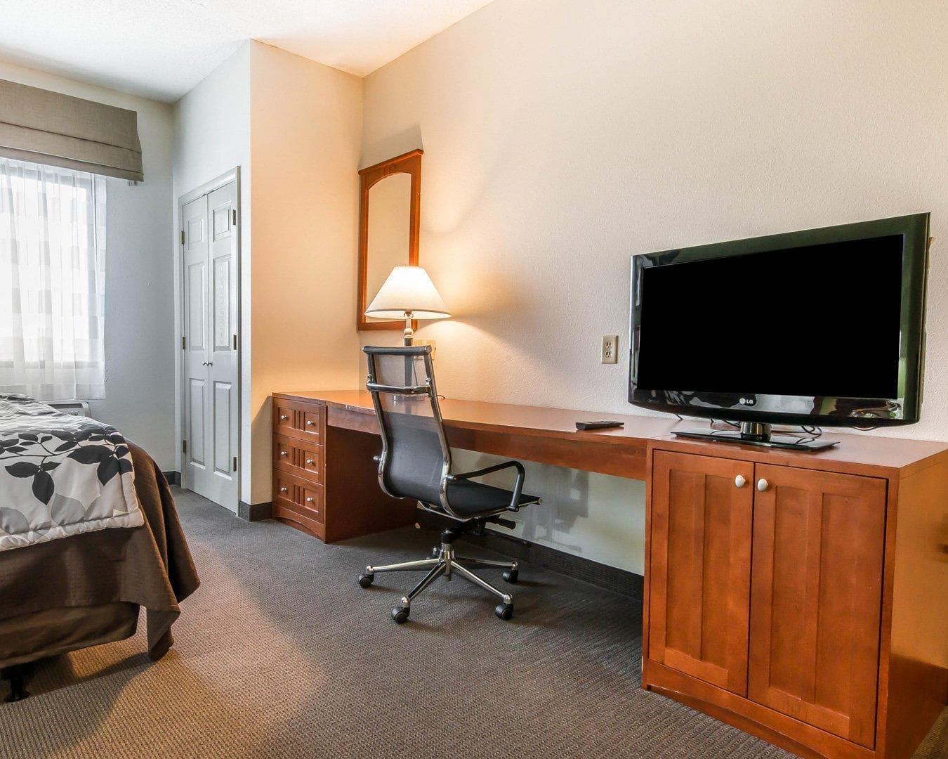 Sleep Inn & Suites Winchester near University — 7
