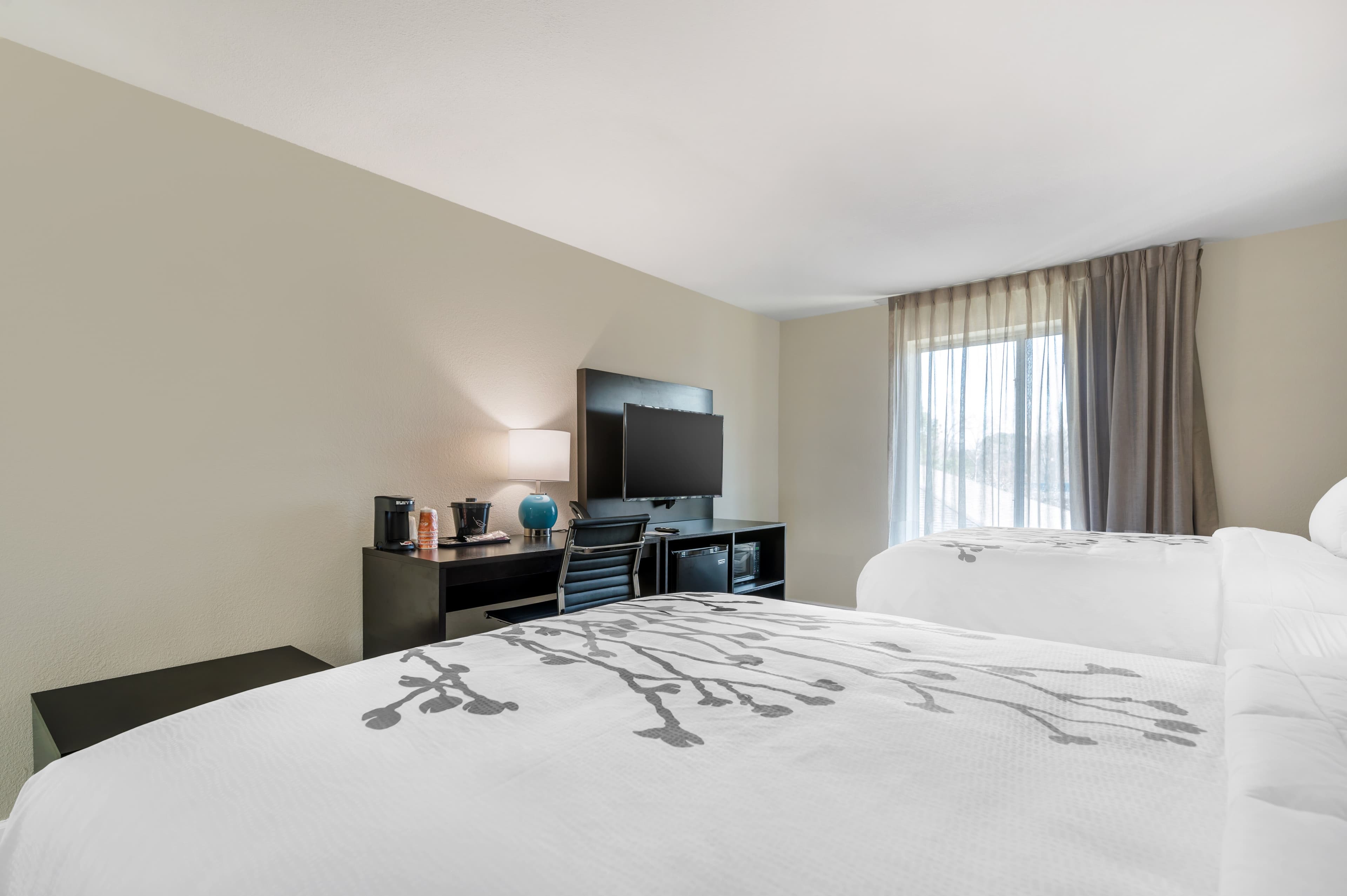 Sleep Inn & Suites Newport News City Center Area - Image 3