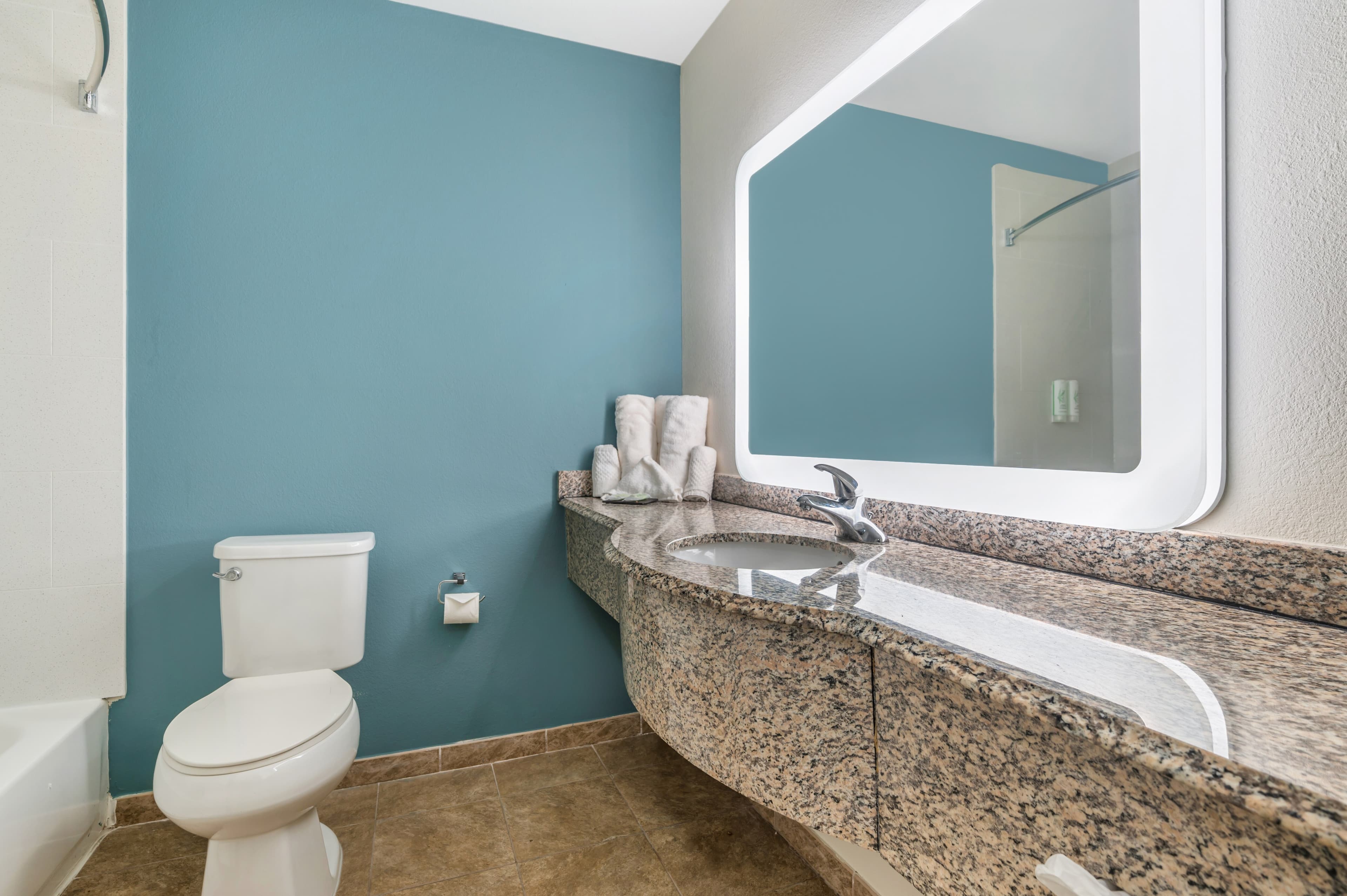 Sleep Inn & Suites Newport News City Center Area — 11