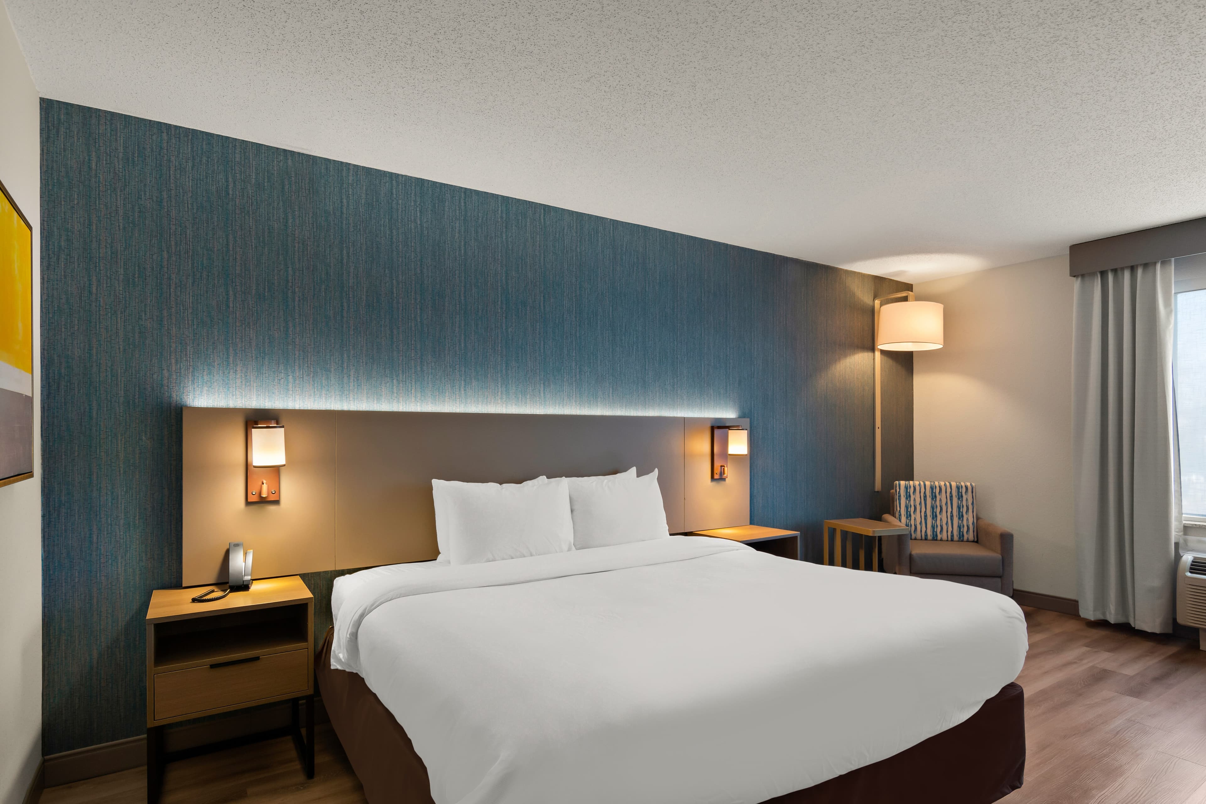 Comfort Inn & Suites Ashland - Richmond North - Image 3
