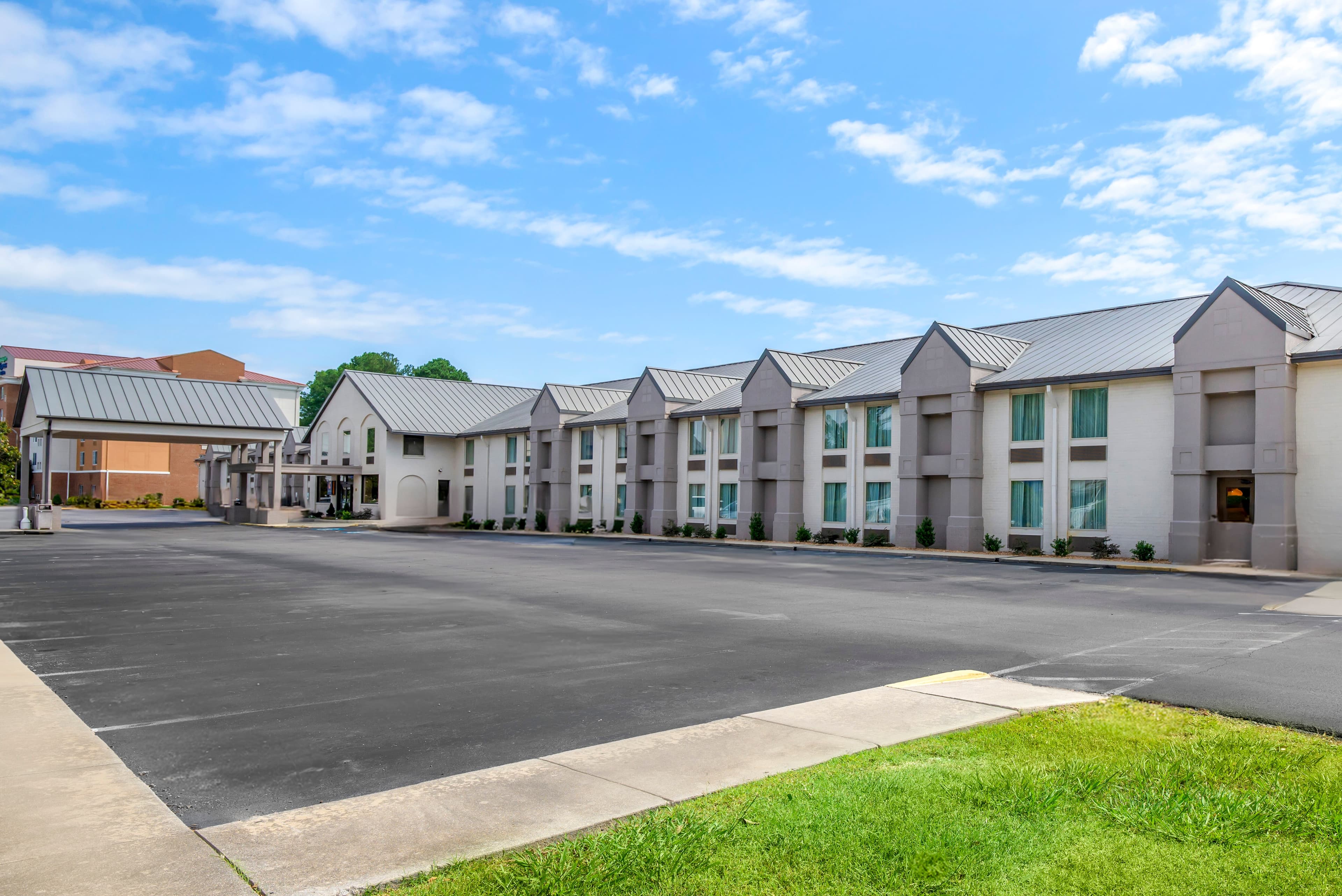 Comfort Inn Petersburg Fort Lee Area - Image 1