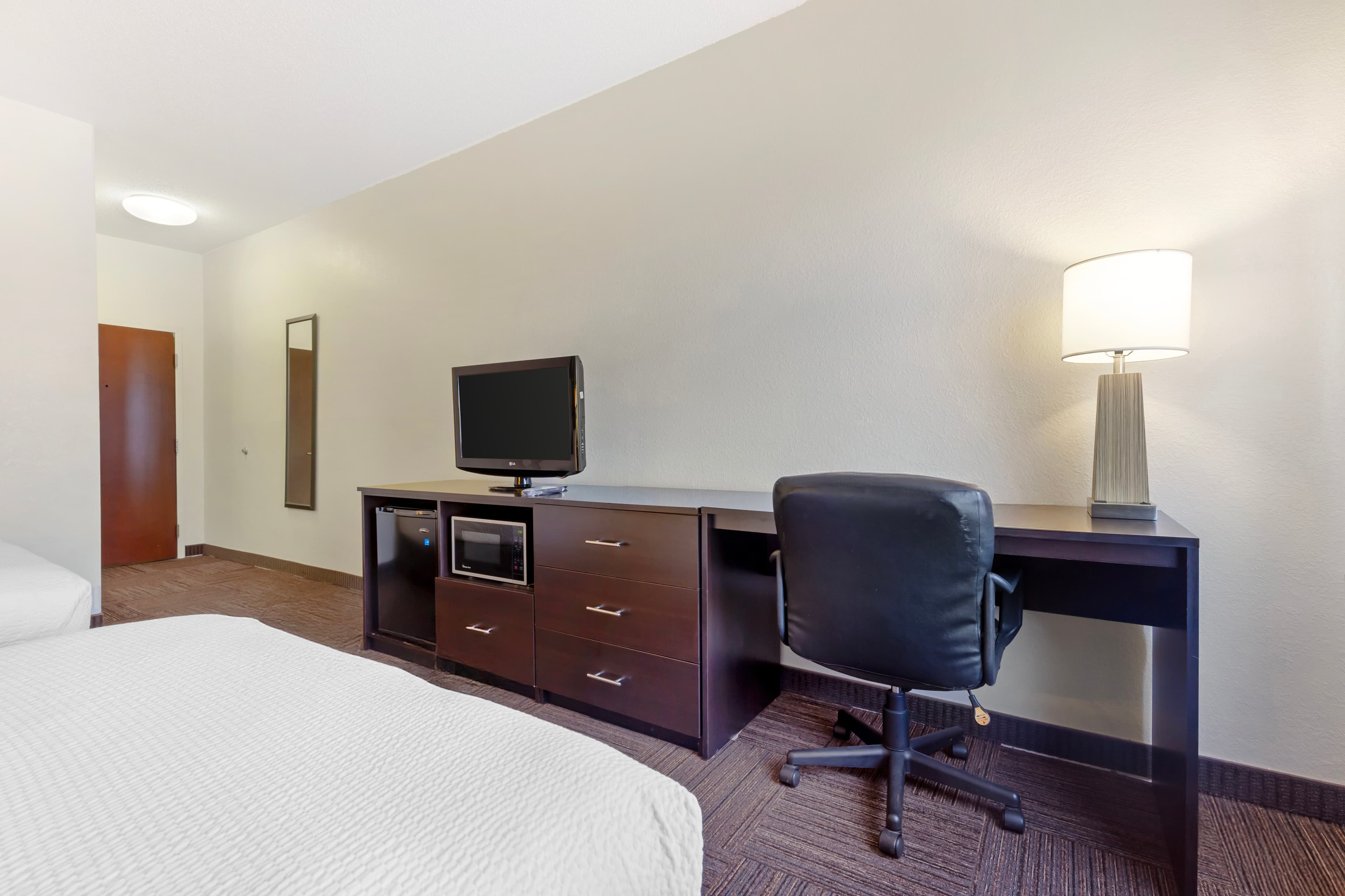 Sleep Inn & Suites Danville Hwy 58 - Image 2