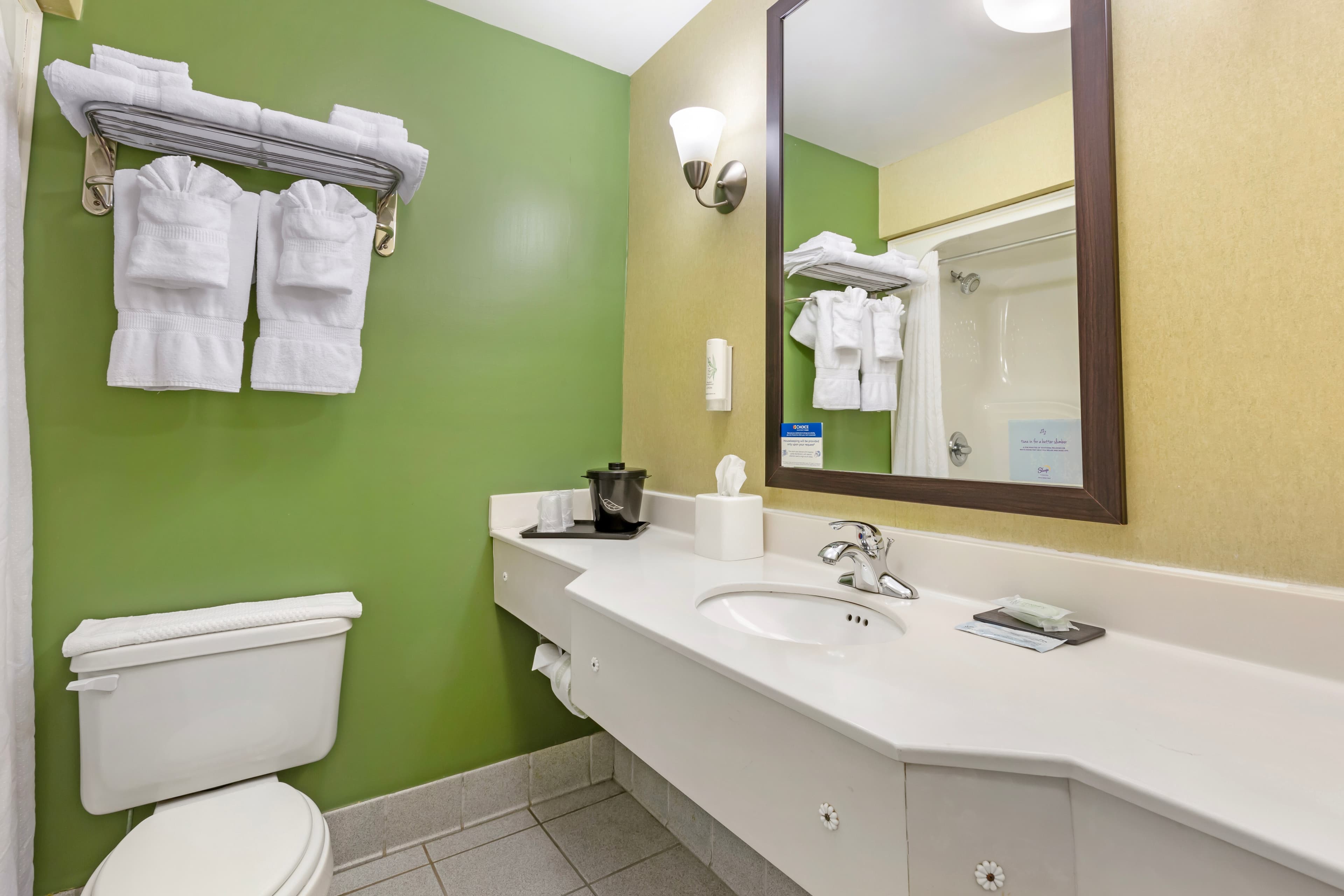 Sleep Inn & Suites Danville Hwy 58 - Image 5