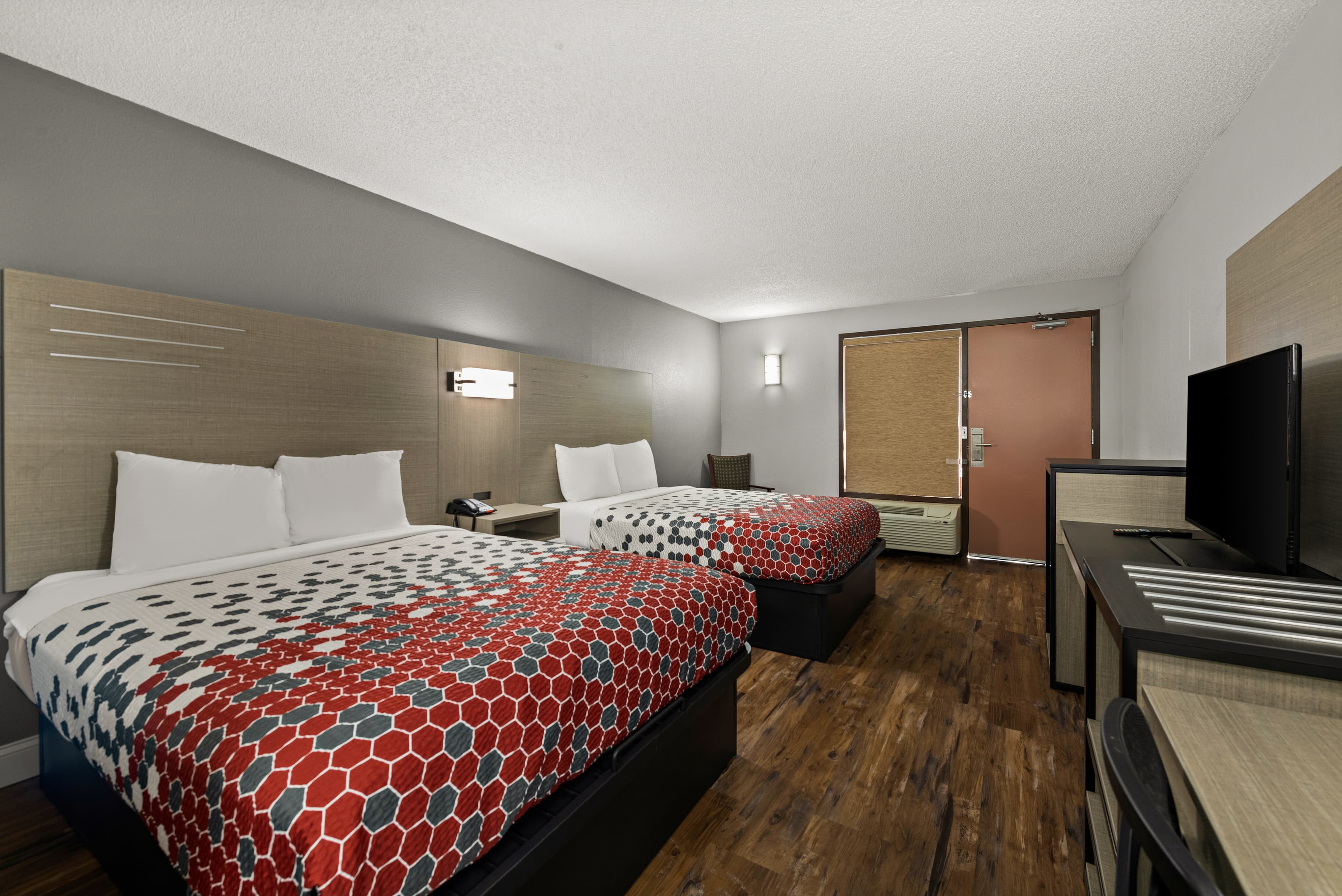 Econo Lodge — 15