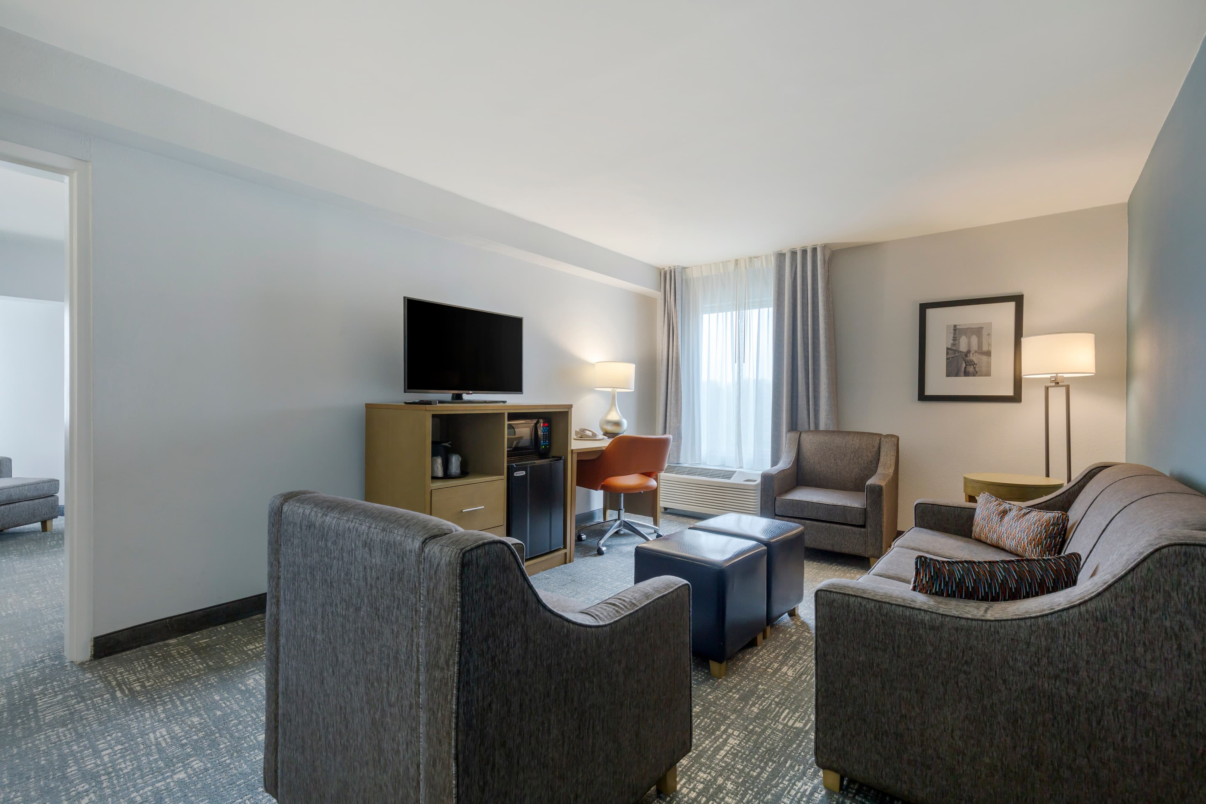 Comfort Inn & Suites Alexandria West - Image 5