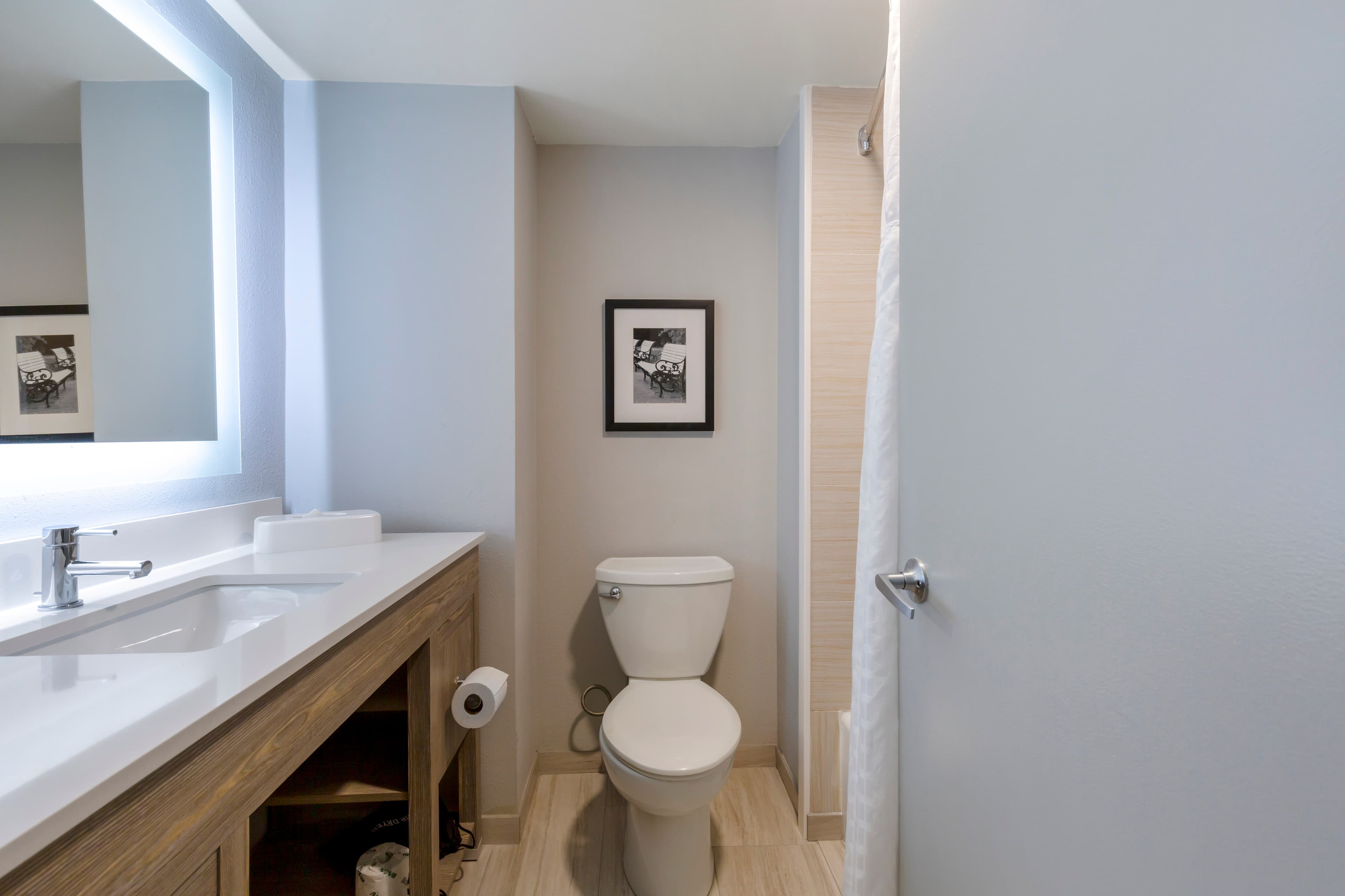 Comfort Inn & Suites Alexandria West — 32