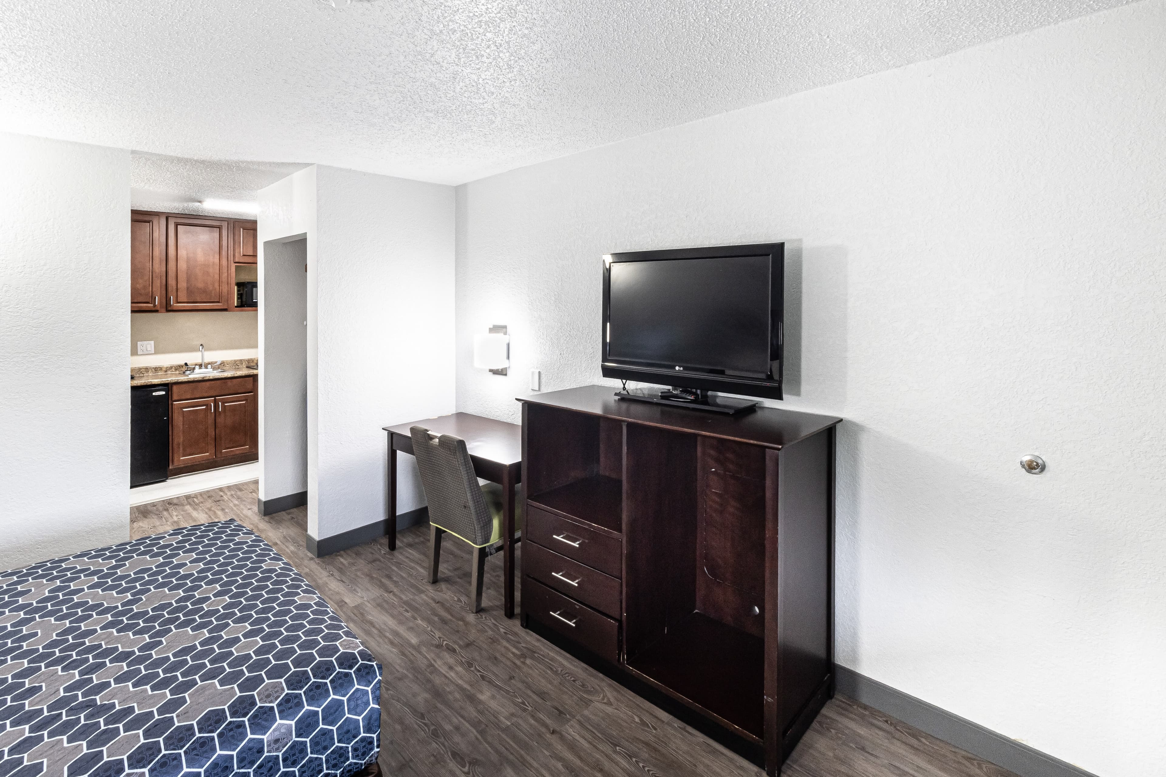 Rodeway Inn At Fort Lee — 8