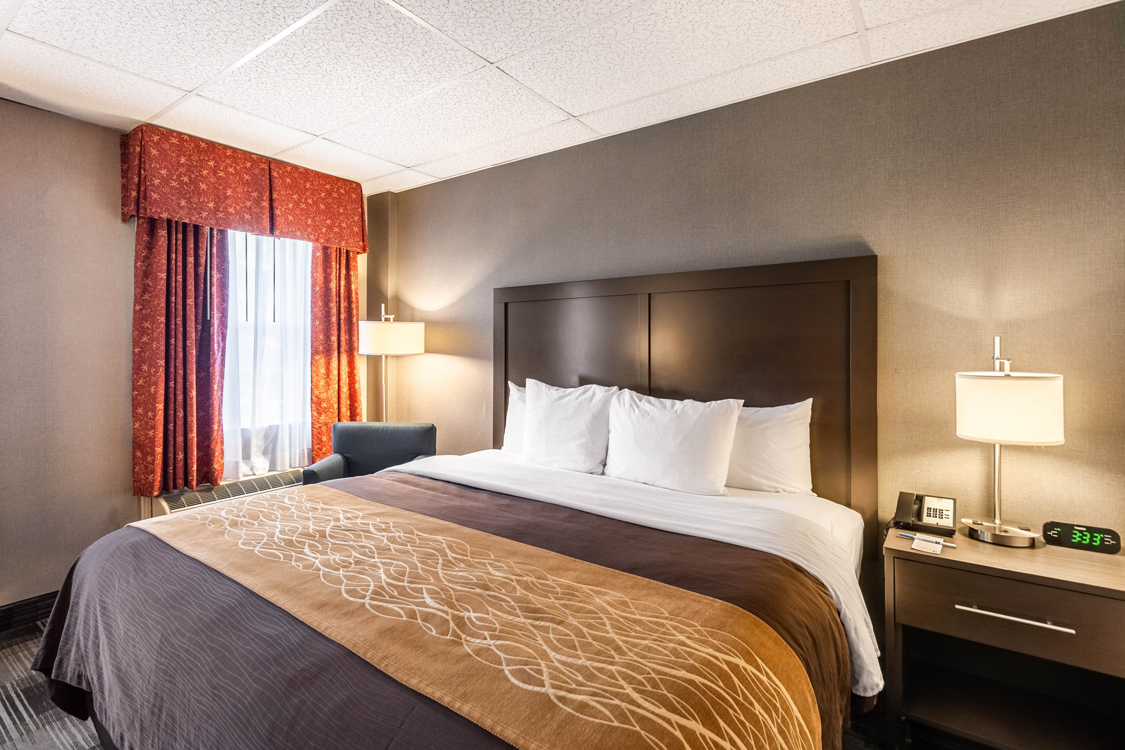 Comfort Inn Ballston - Image 2