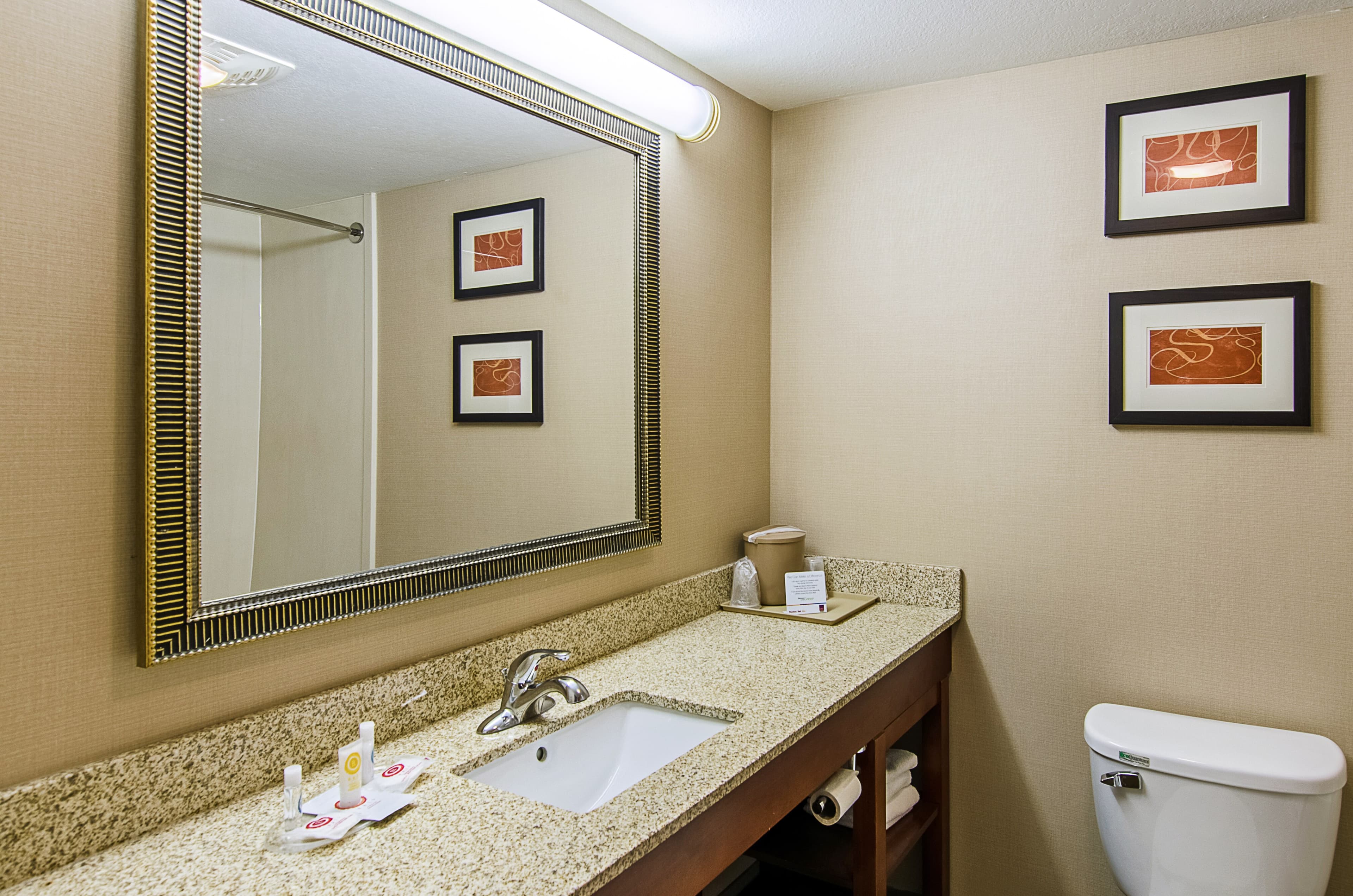 Comfort Suites Wytheville near Conference Center - Image 4