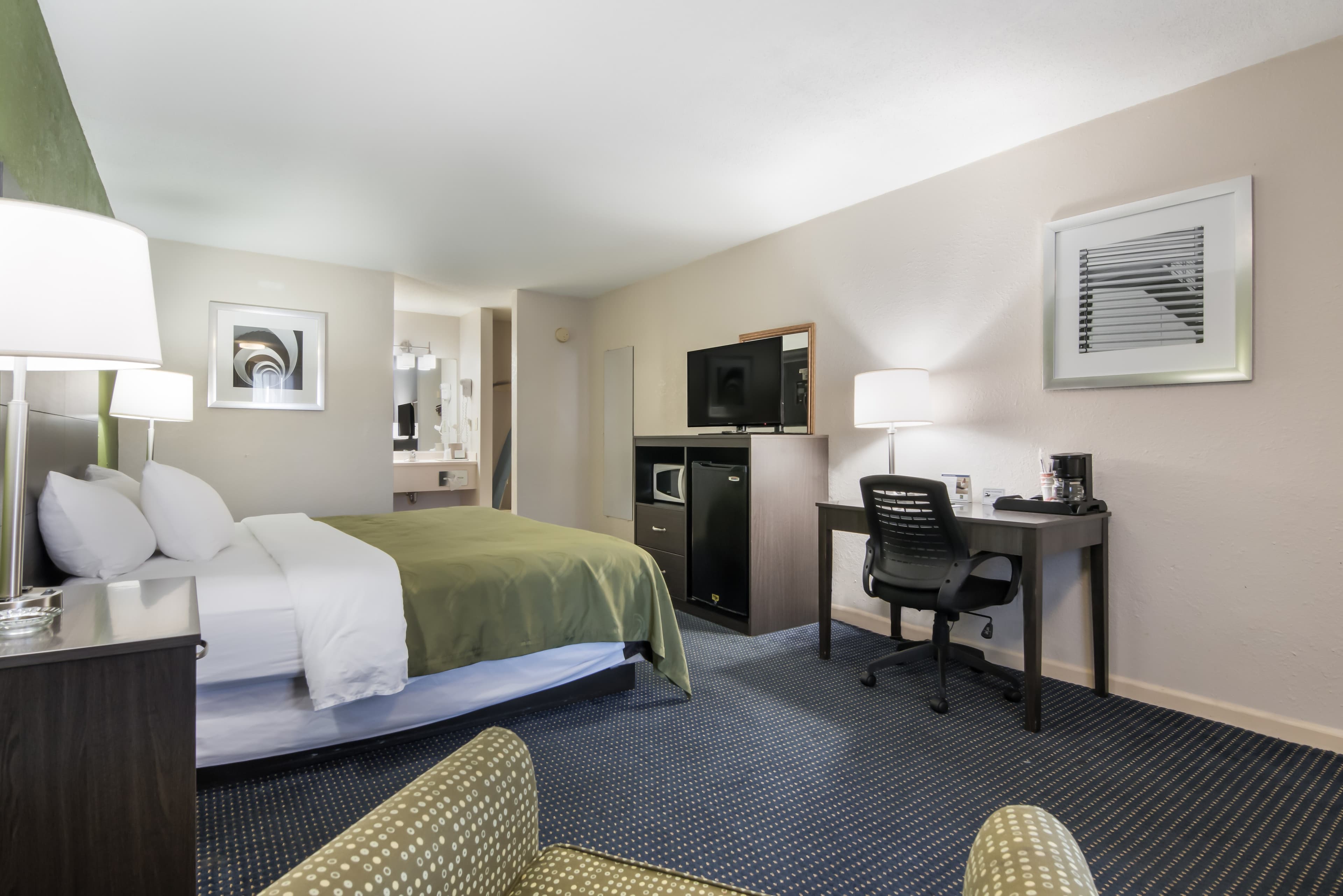 Quality Inn Little Creek — 7