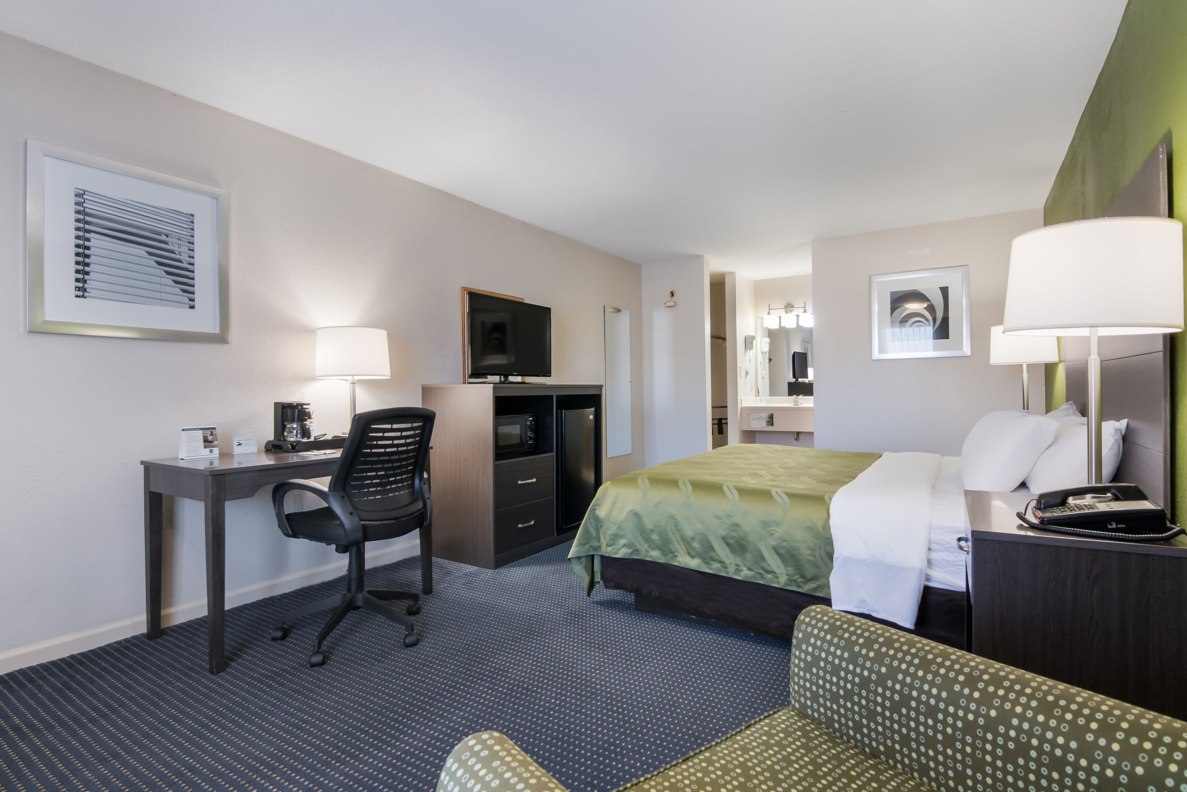Quality Inn Little Creek — 10