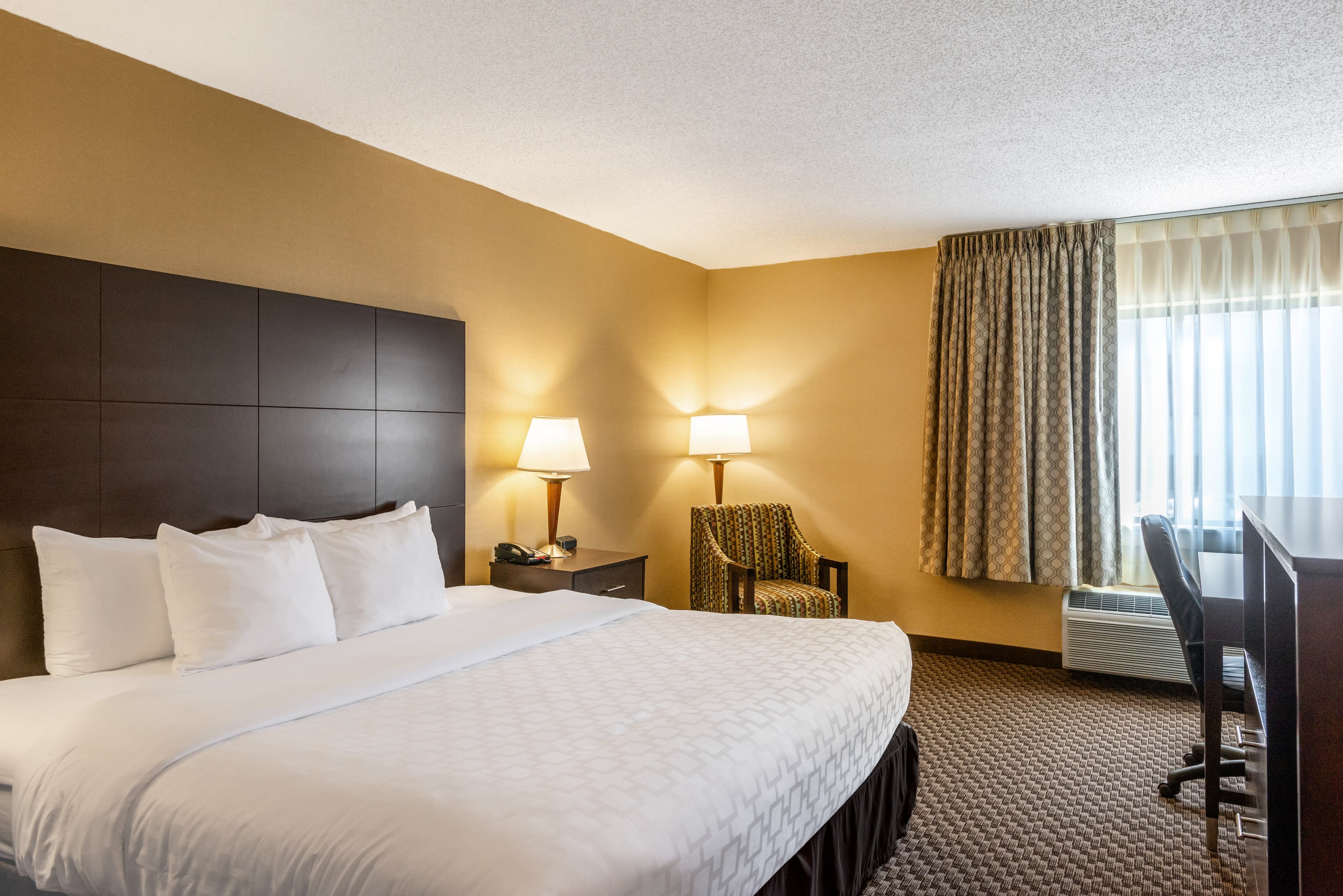 Clarion Pointe Harrisonburg — 19