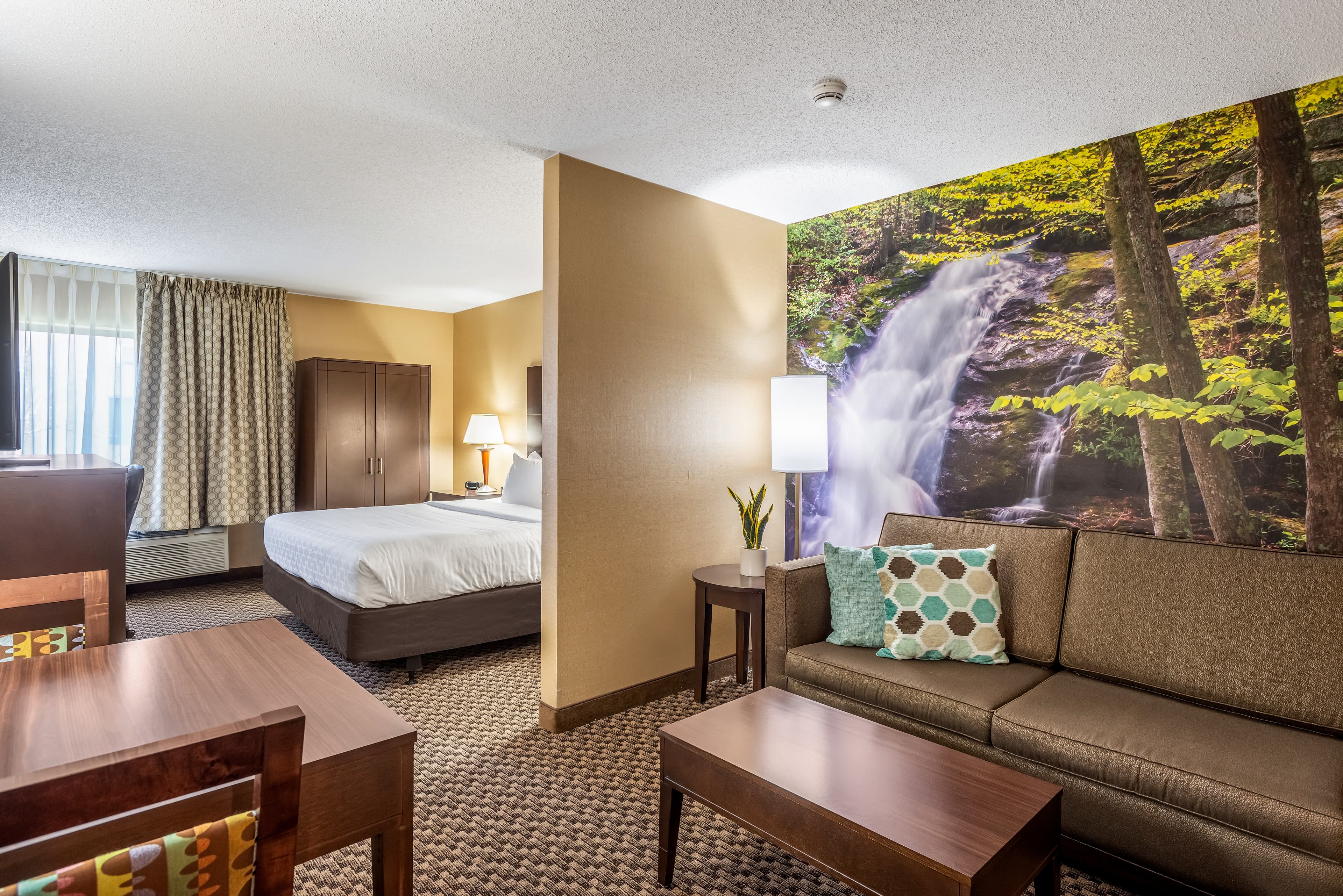 Clarion Pointe Harrisonburg — 36