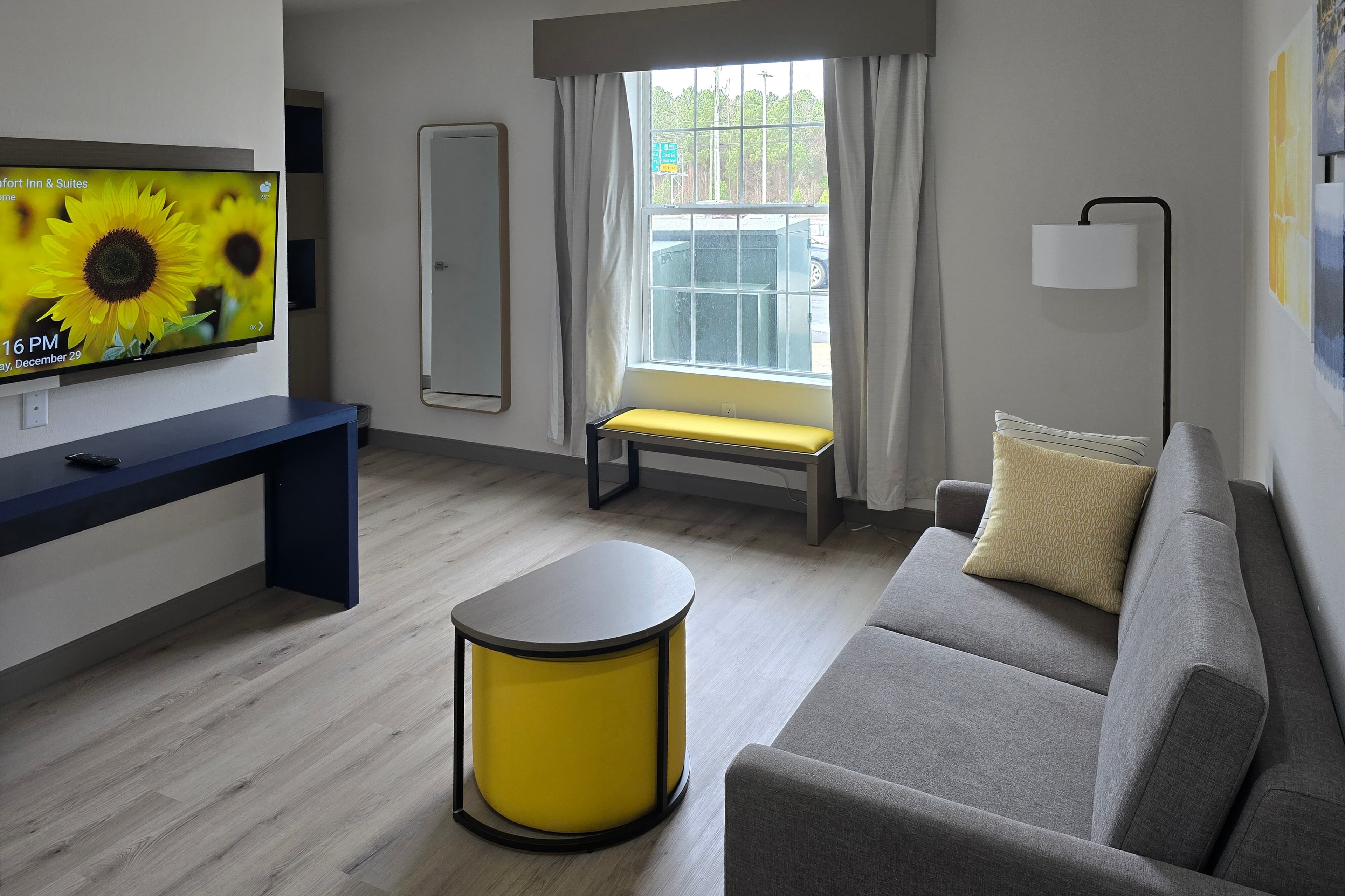 Comfort Inn & Suites Prince George - Fort Lee — 8