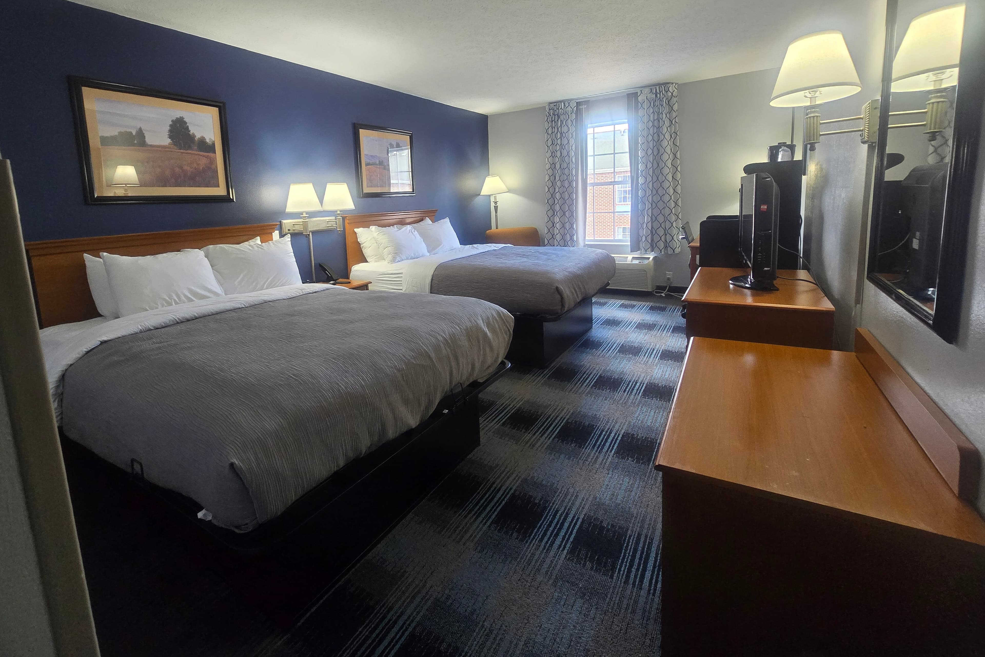 Quality Inn Dublin I-81 — 7