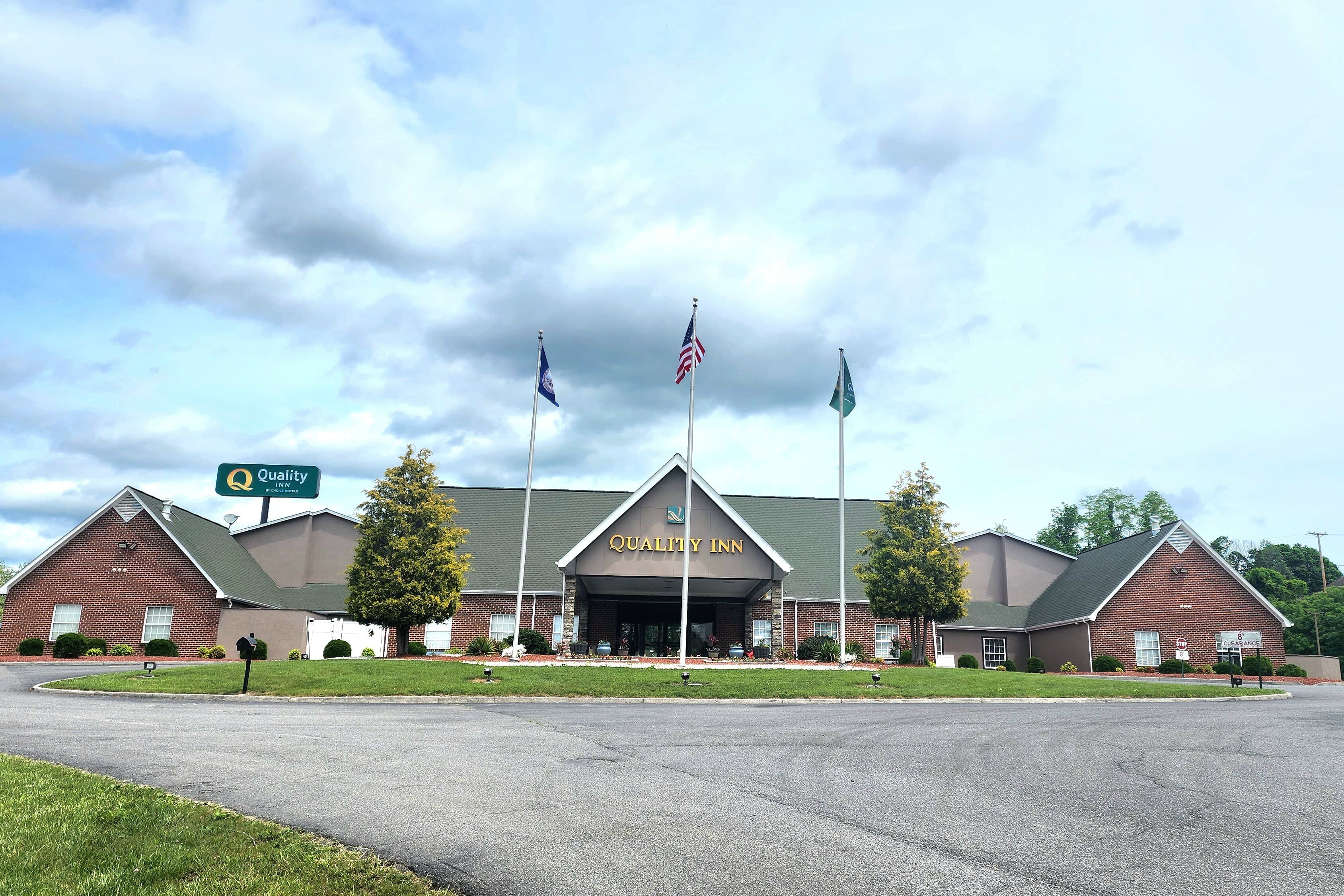 Quality Inn Dublin I-81 - Image 1
