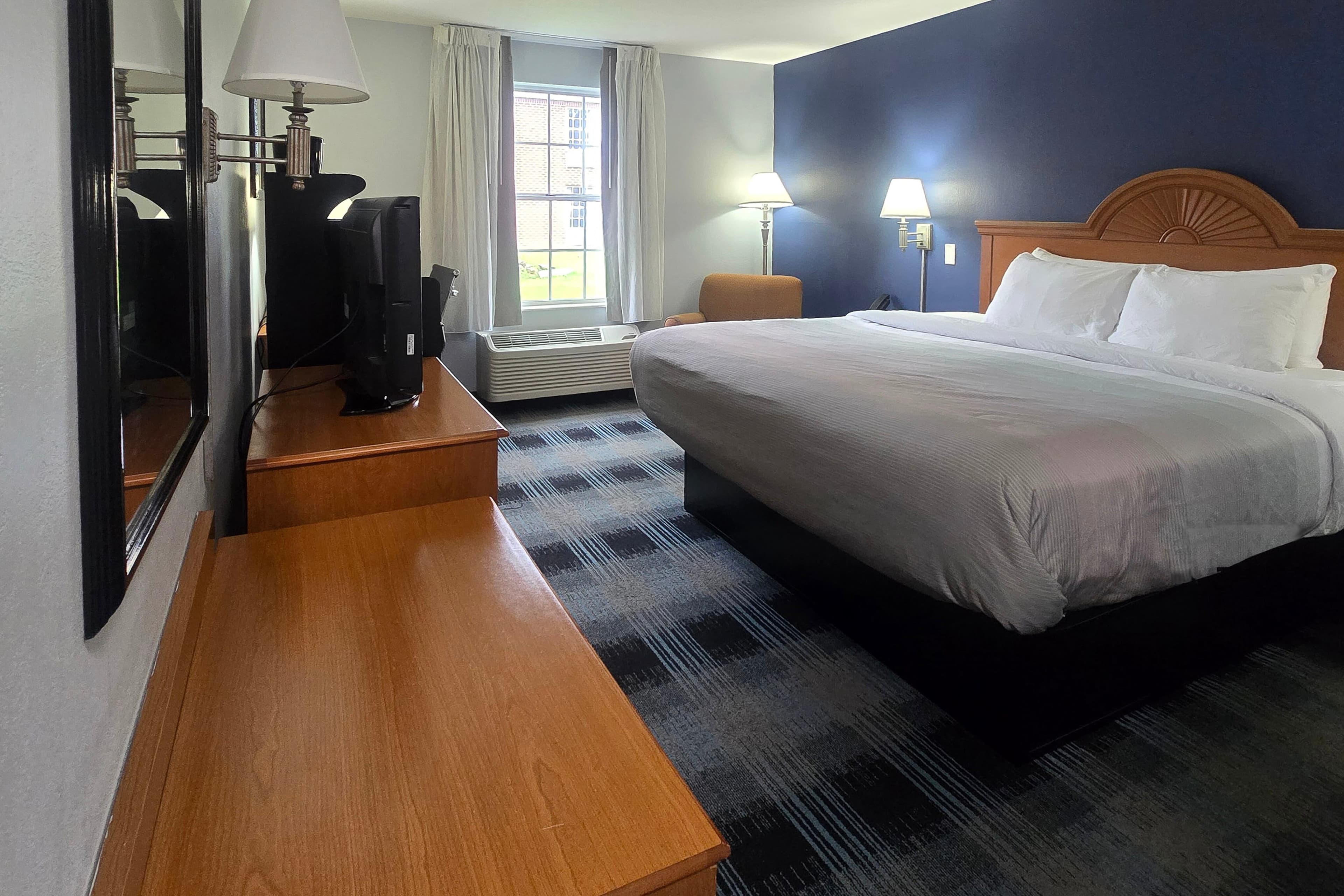 Quality Inn Dublin I-81 - Image 3